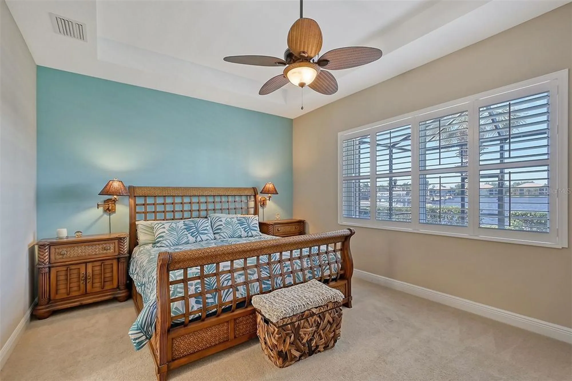 Property Slideshow image 25 of 100 | 1014 overlook ct, Bradenton, FL, 34208