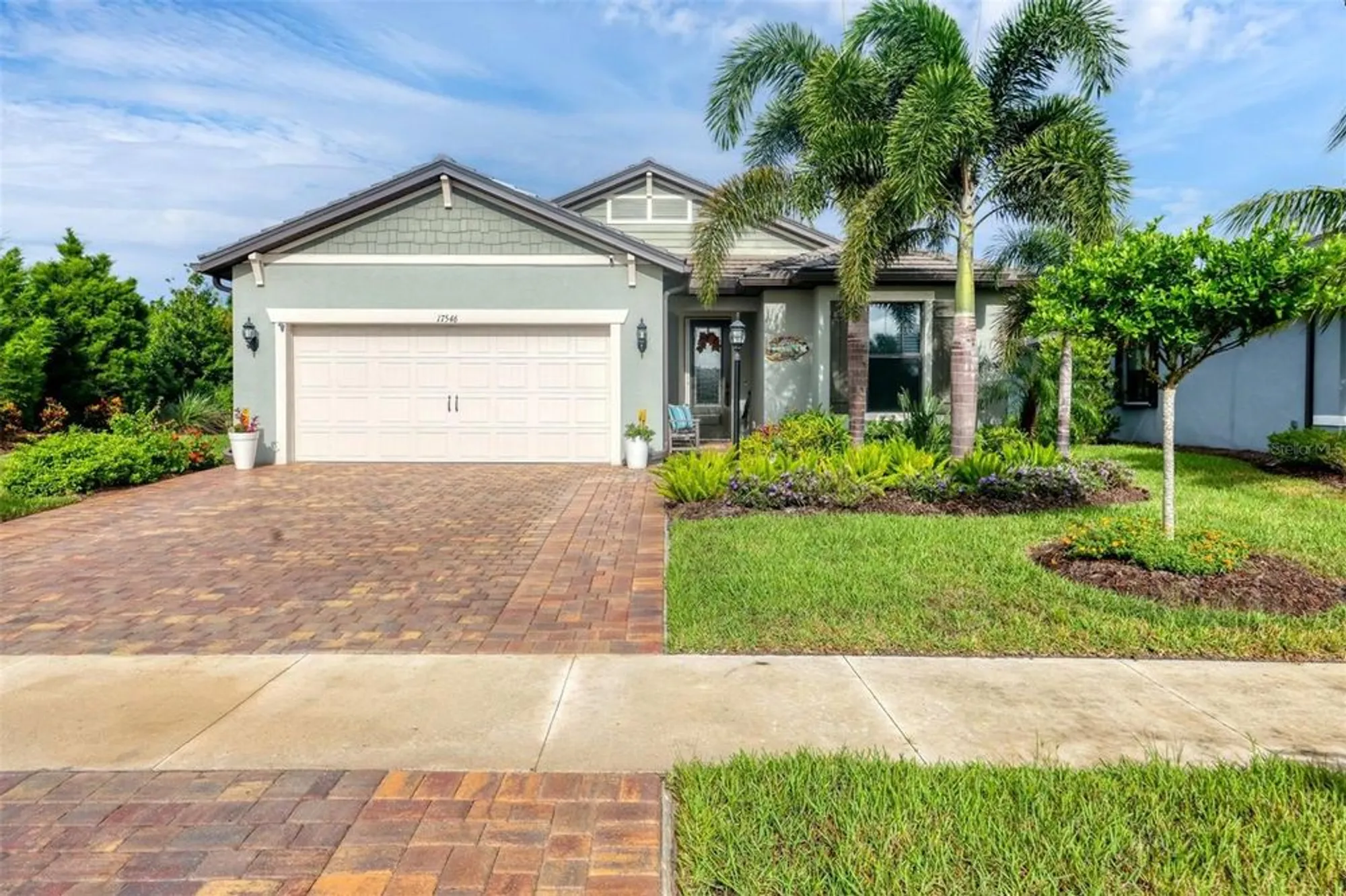 Property Slideshow image 1 of 73 | 17546 northwood pl, Bradenton, FL, 34202