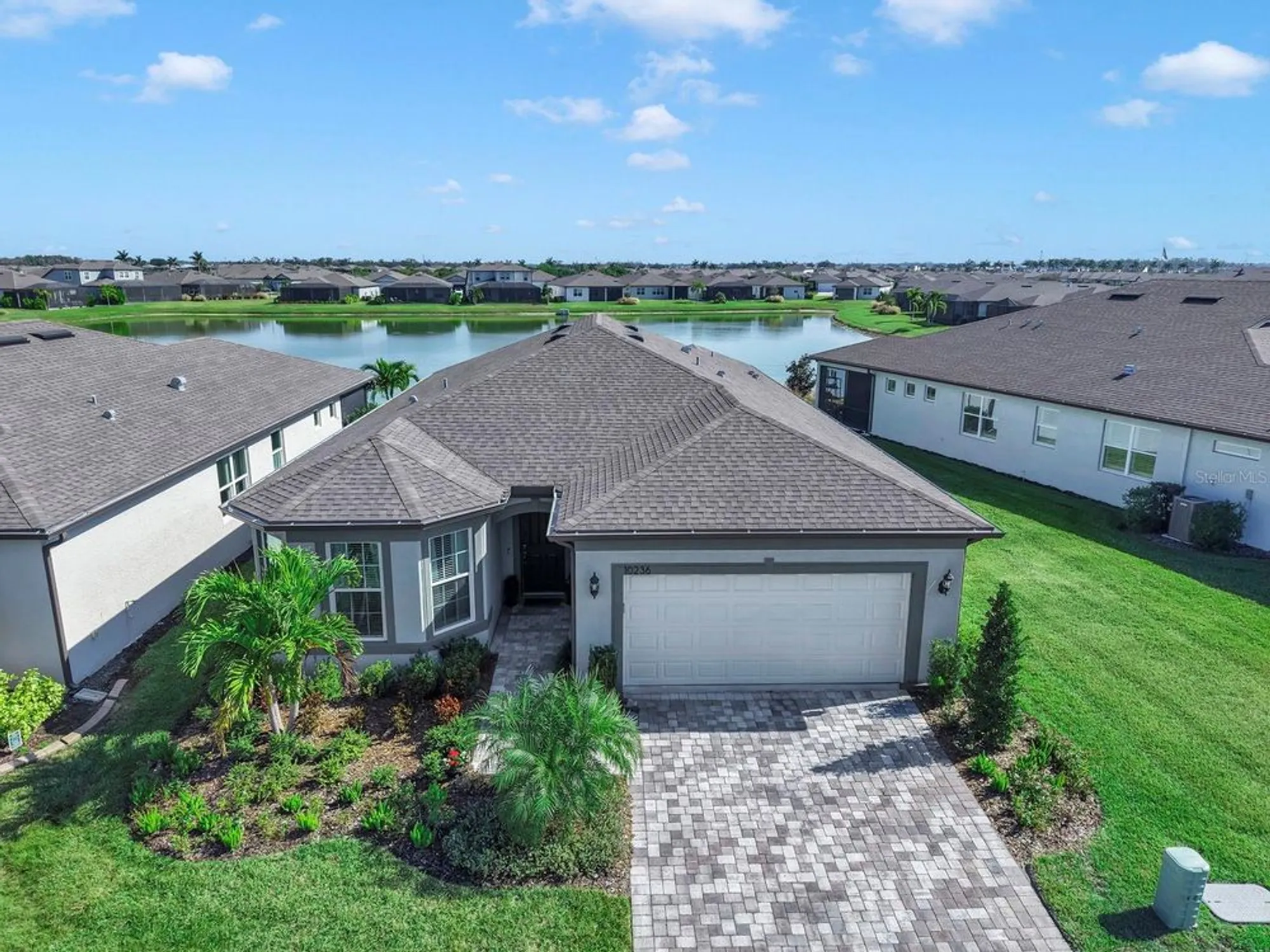 Property Slideshow image 1 of 91 | 10236 coastal shores dr, Parrish, FL, 34219