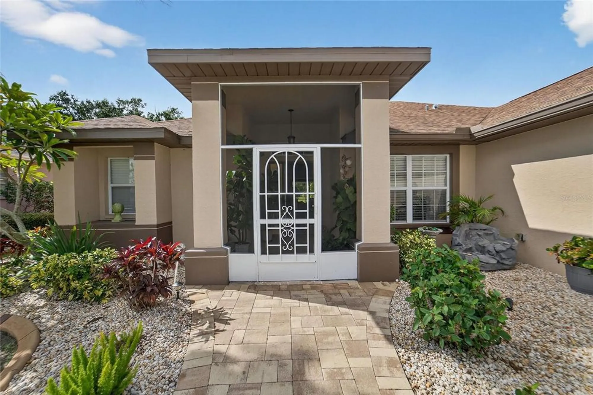 Property Slideshow image 4 of 73 | 326 caloosa palms ct, Sun City Center, FL, 33573
