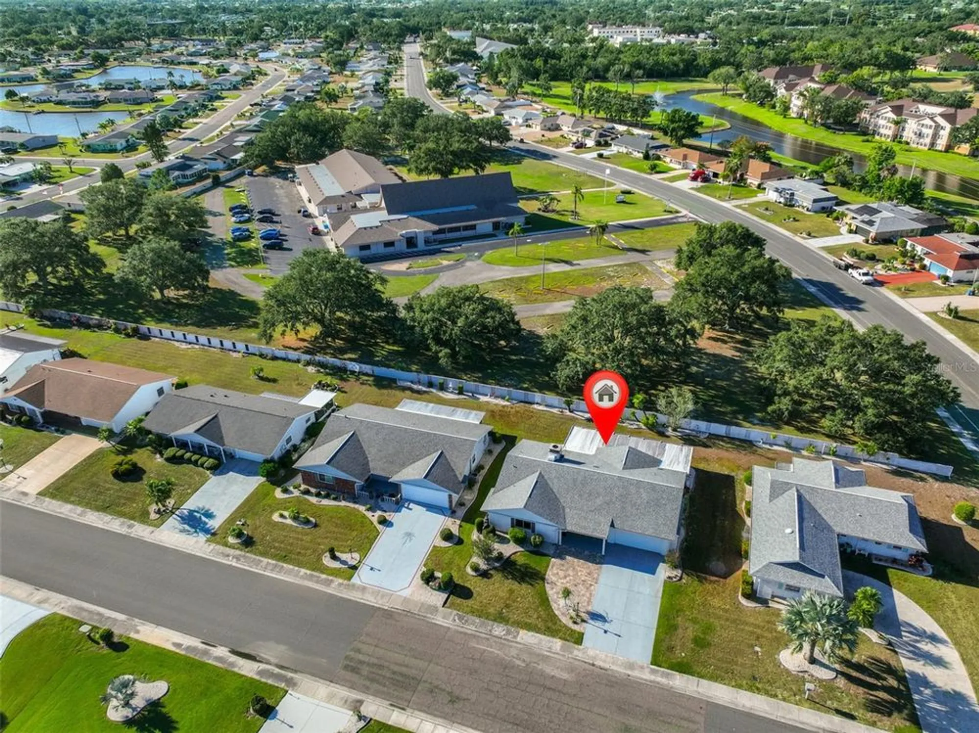 Property Slideshow image 42 of 52 | 1818 danbury dr, Sun City Center, FL, 33573