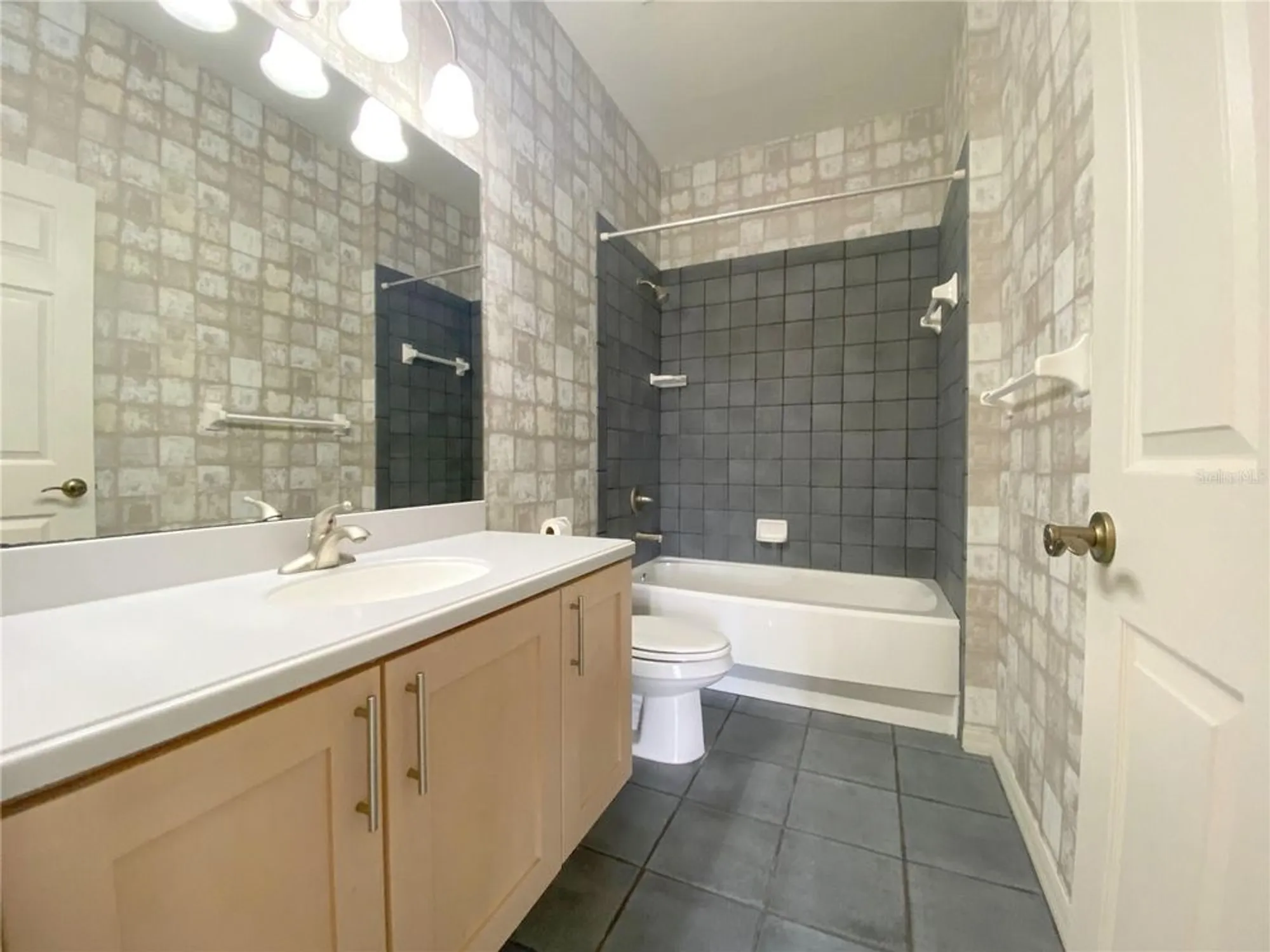 Property Slideshow image 25 of 57 | 1202 ashton palms dr # 6, Lake Wales, FL, 33859