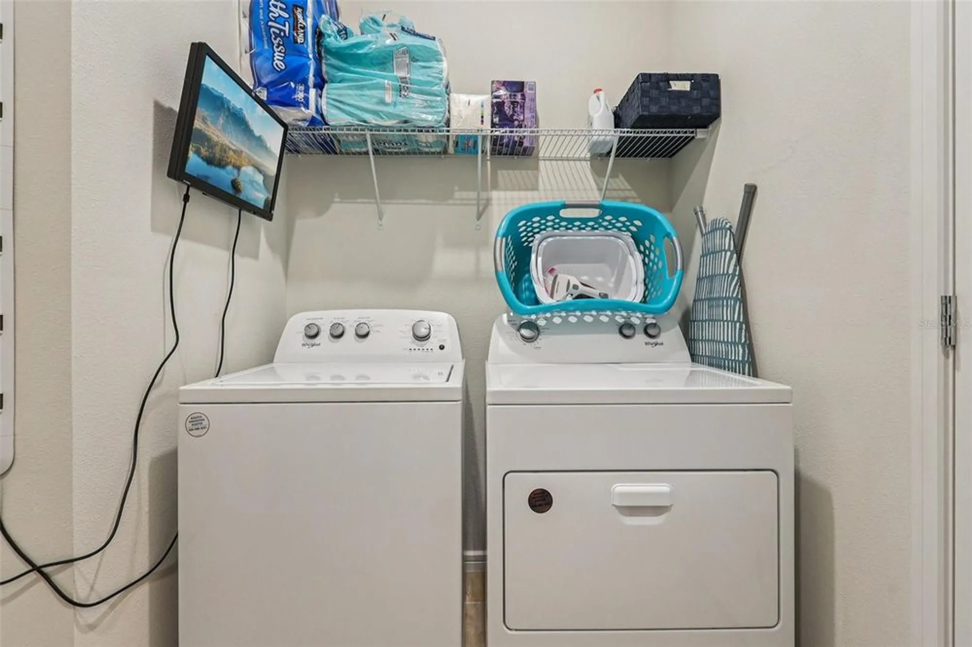 Property Slideshow image 31 of 49 | 2015 spring shower cir, Kissimmee, FL, 34744