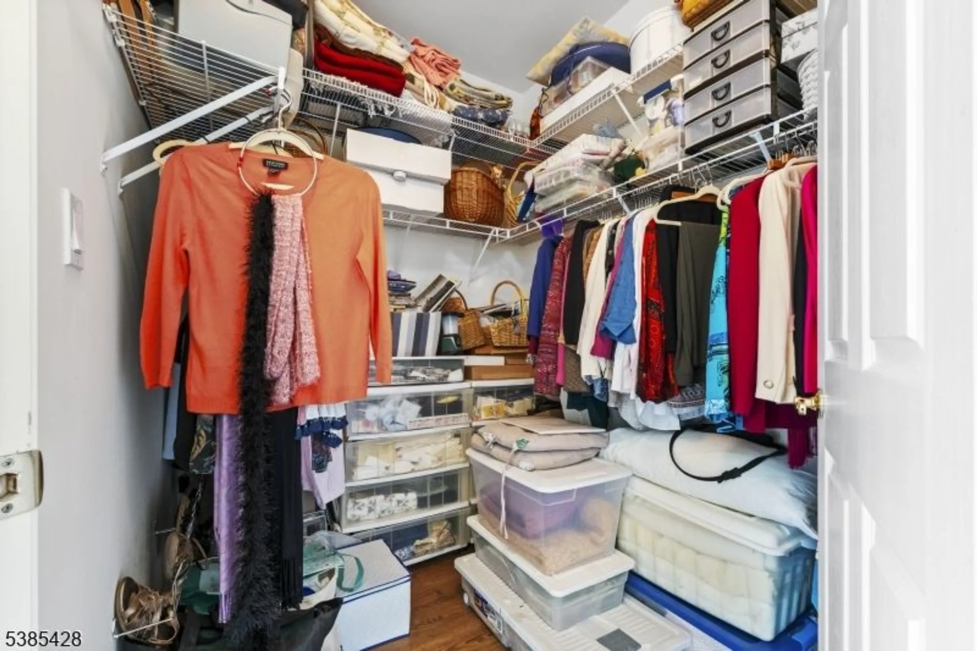 Property Slideshow image 14 of 48 | 29 stafford ln, Belvidere, NJ, 07823