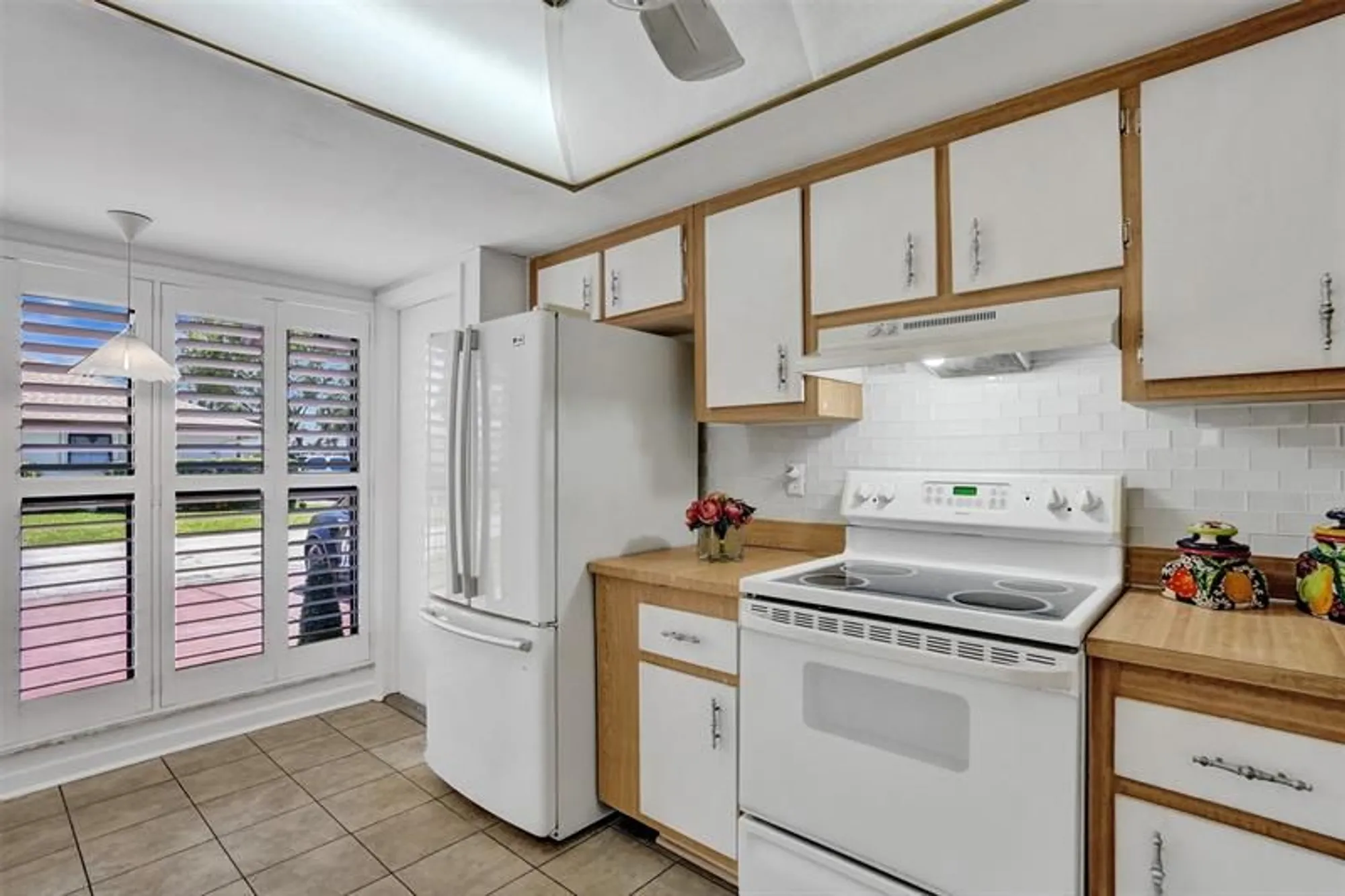 Property Slideshow image 5 of 85 | 2261 sw 15th pl, Deerfield Beach, FL, 33442
