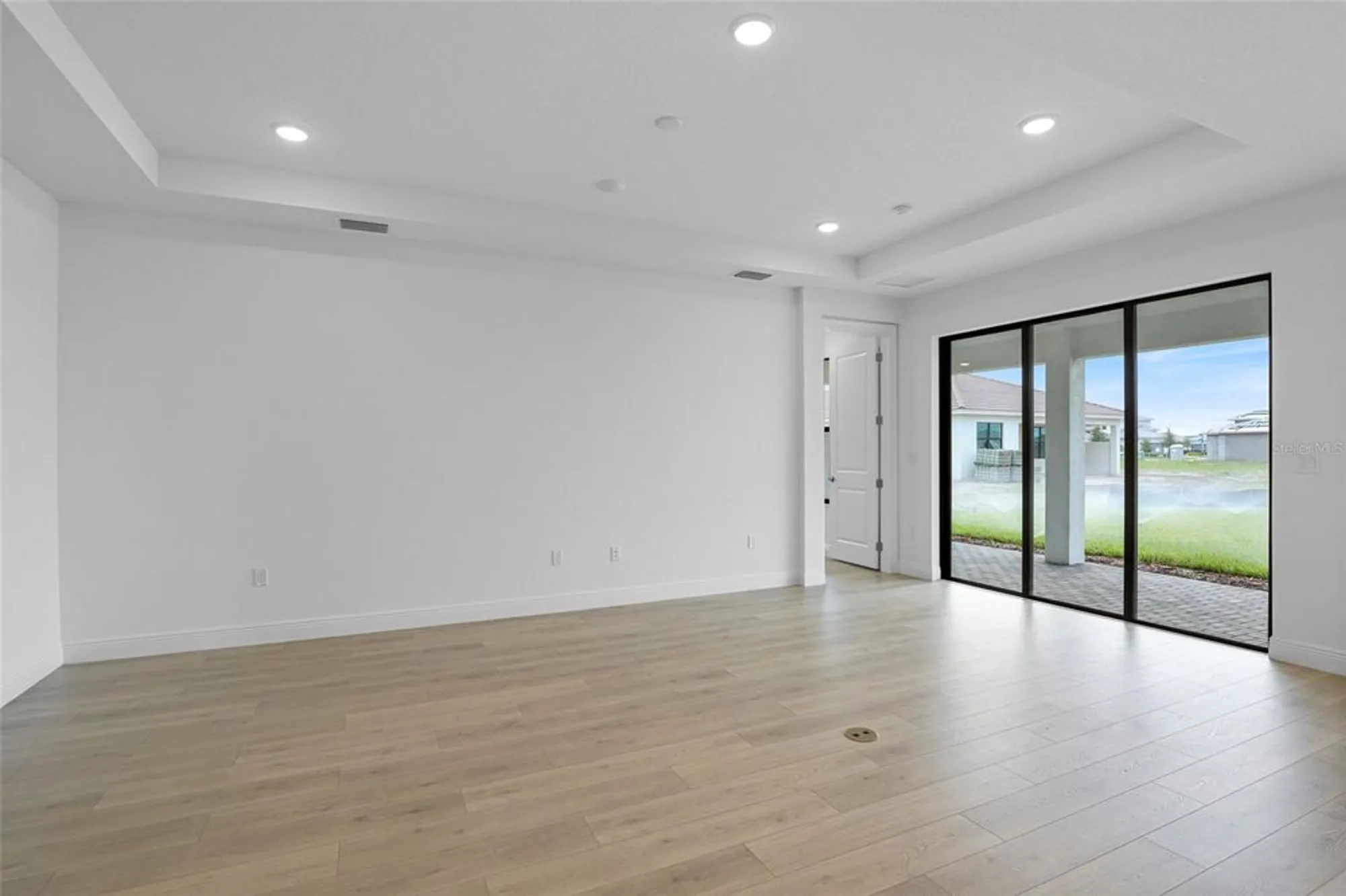 Property Slideshow image 17 of 55 | 18373 rockport pl, Lakewood Ranch, FL, 34211