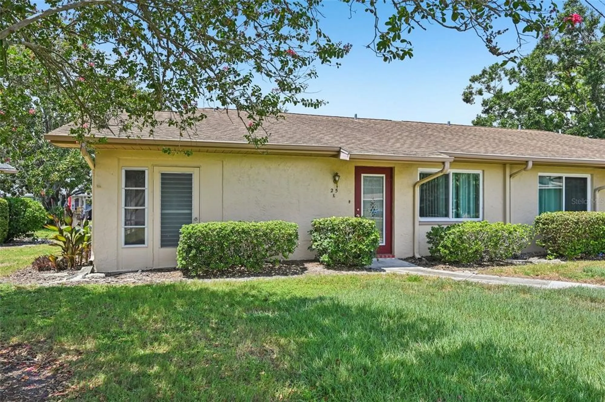 Property Slideshow image 55 of 59 | 1908 canterbury ln 25, Sun City Center, FL, 33573