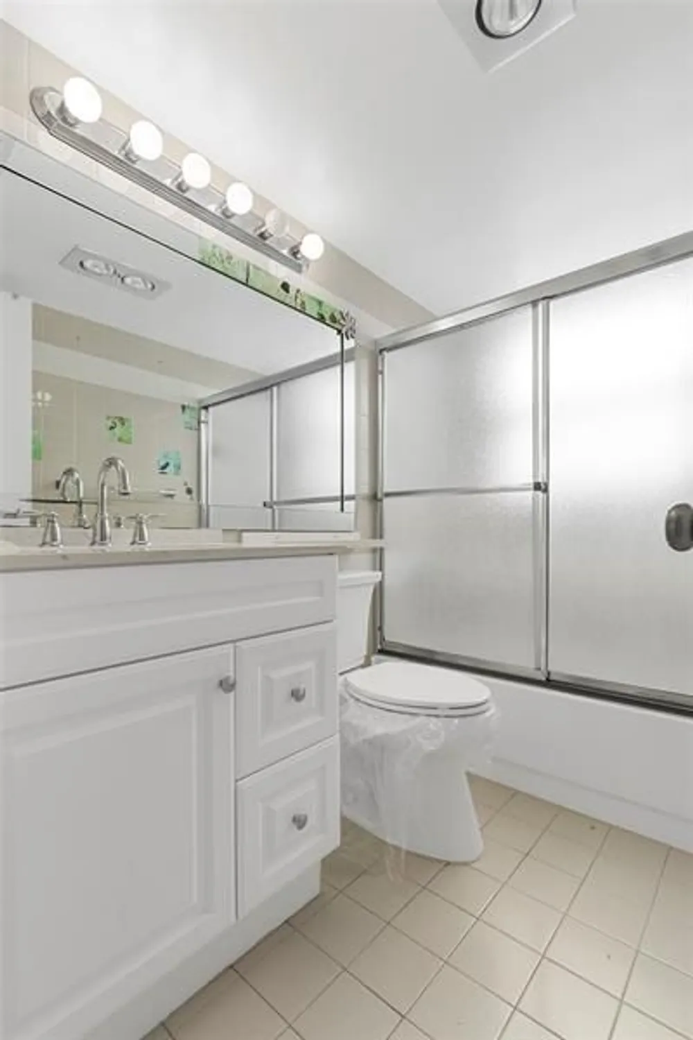 Property Slideshow image 12 of 28 | 64 oakridge e # 64, Deerfield Beach, FL, 33442