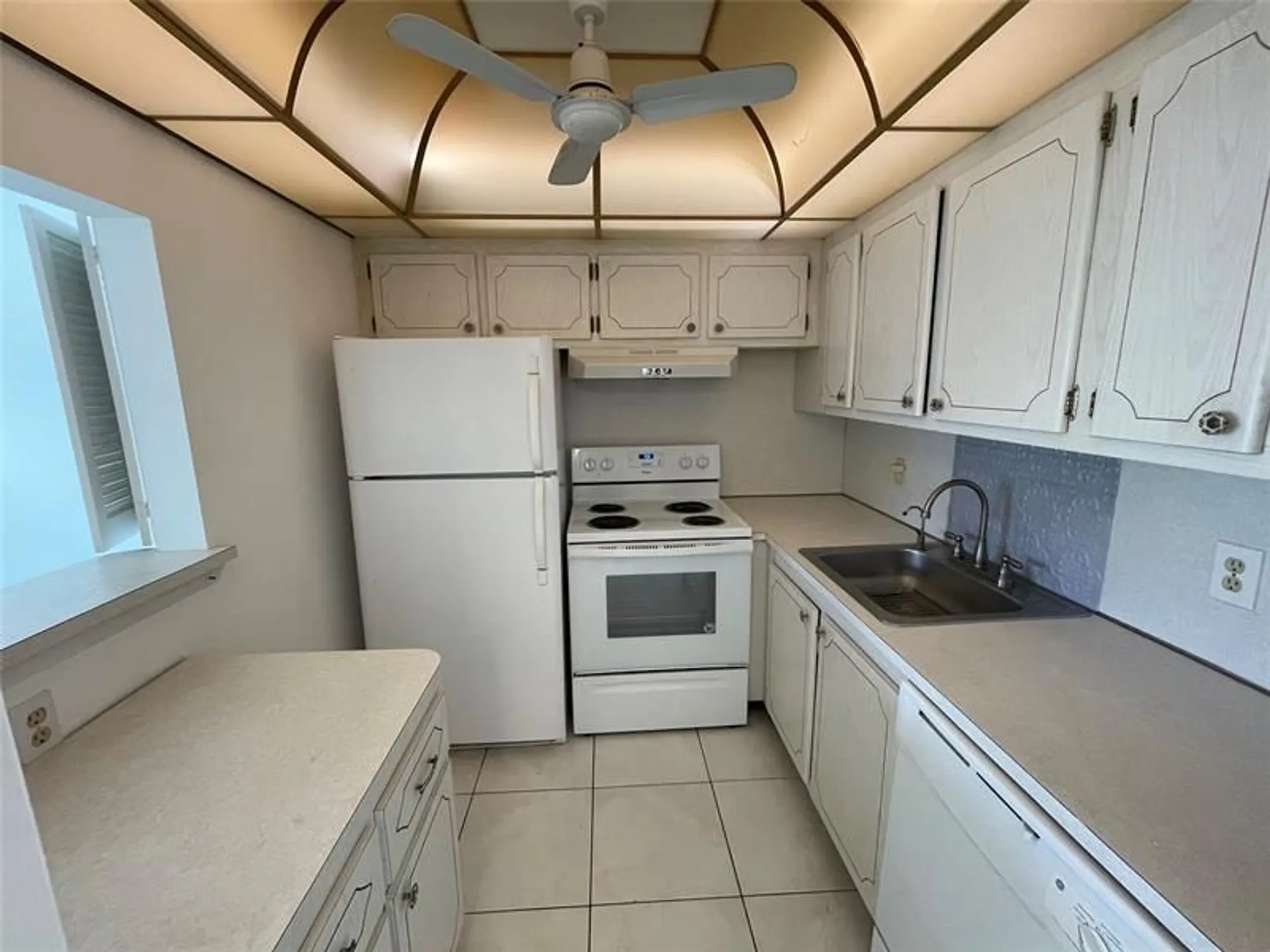 Property Slideshow image 6 of 14 | 116 prescott f f, Deerfield Beach, FL, 33442