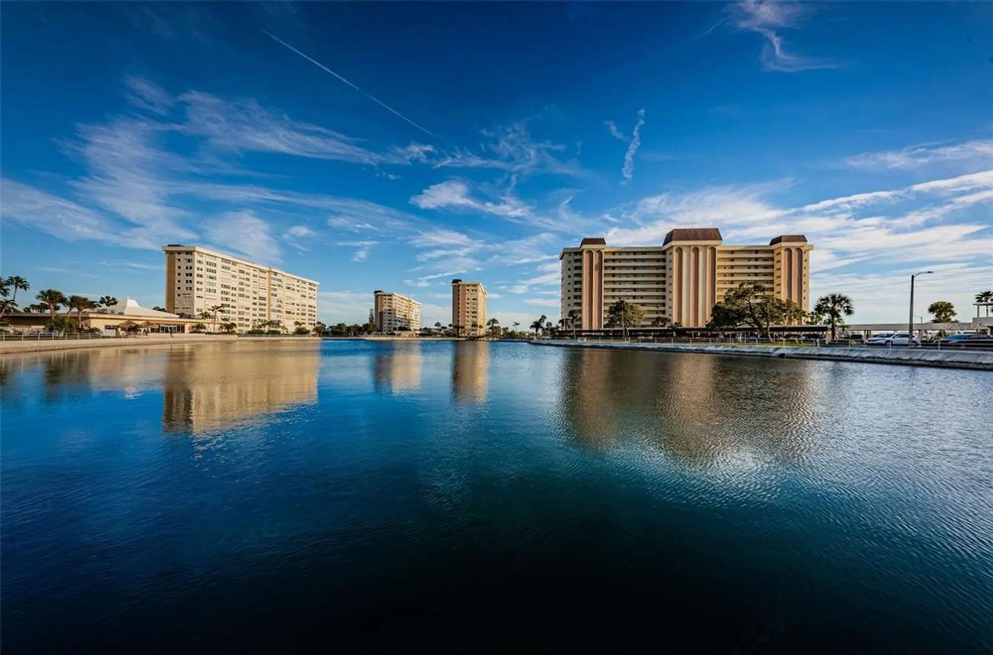 Property Slideshow image 35 of 50 | 4550 cove cir apt 502, St Petersburg, FL, 33708