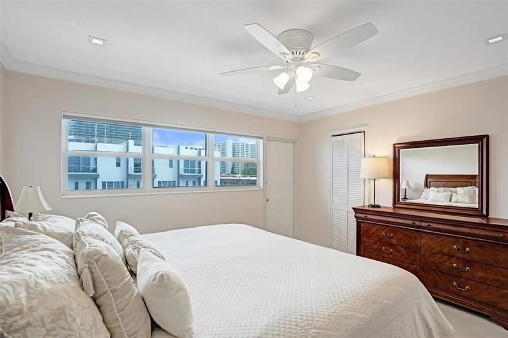 Property Slideshow image 7 of 49 | 1001 n riverside dr 304, Pompano Beach, FL, 33062