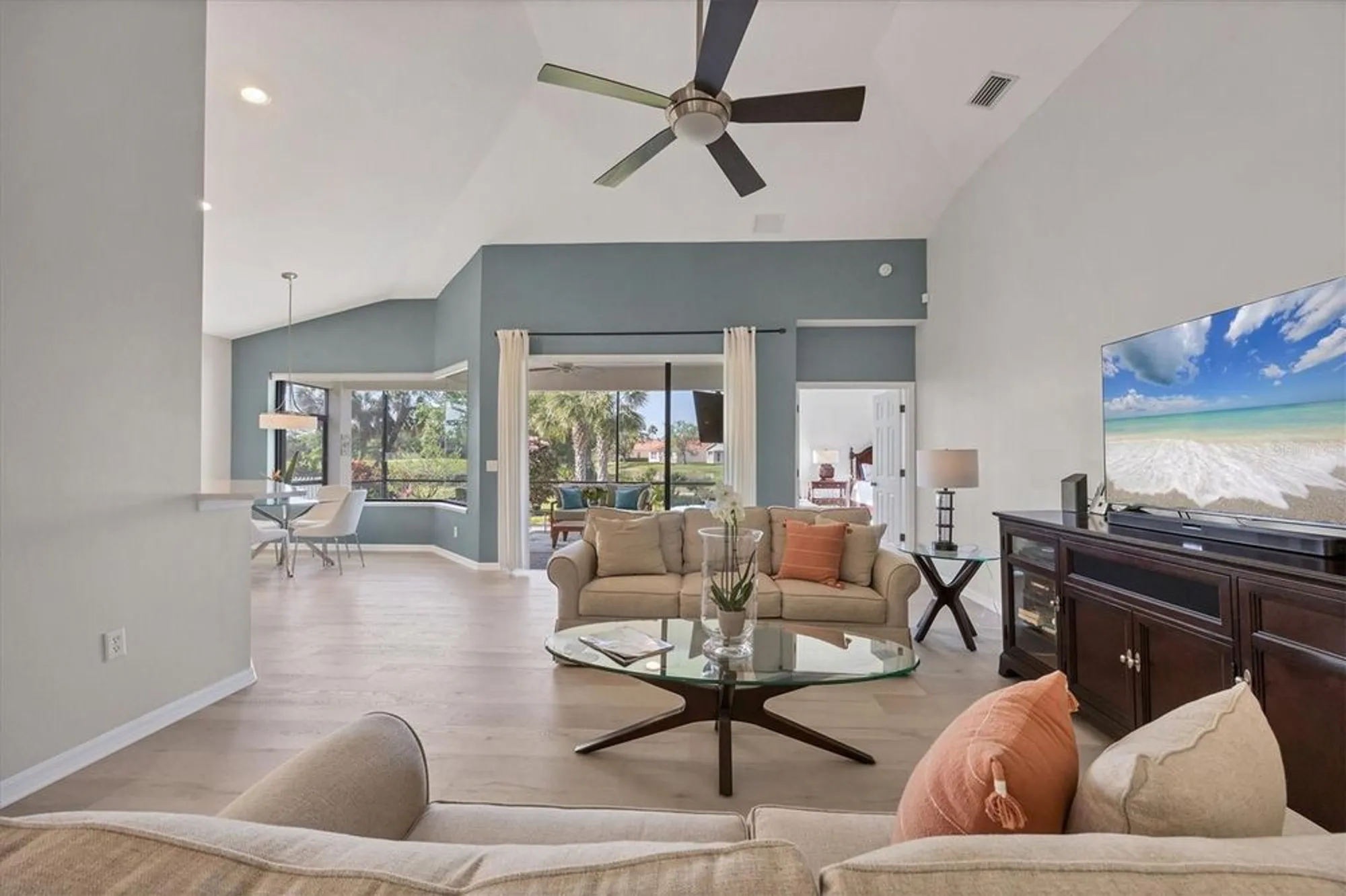 Property Slideshow image 7 of 57 | 6458 tailfeather way, Bradenton, FL, 34203