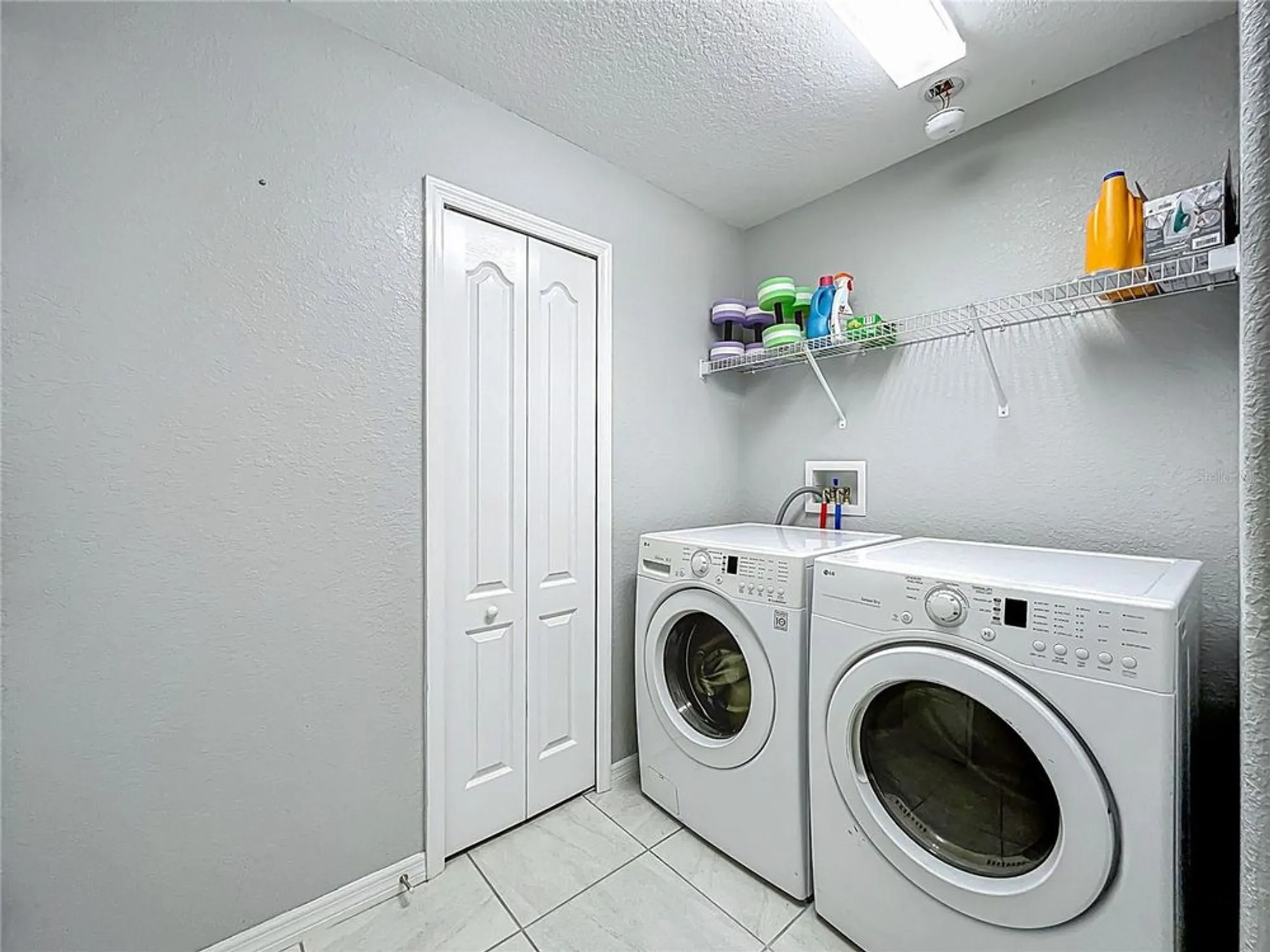 Property Slideshow image 31 of 49 | 27327 roanoke dr, Leesburg, FL, 34748