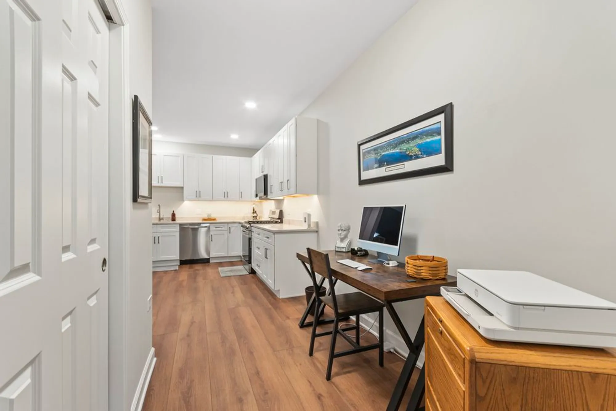 Property Slideshow image 14 of 31 | 631 belmont ln, Carol Stream, IL, 60188