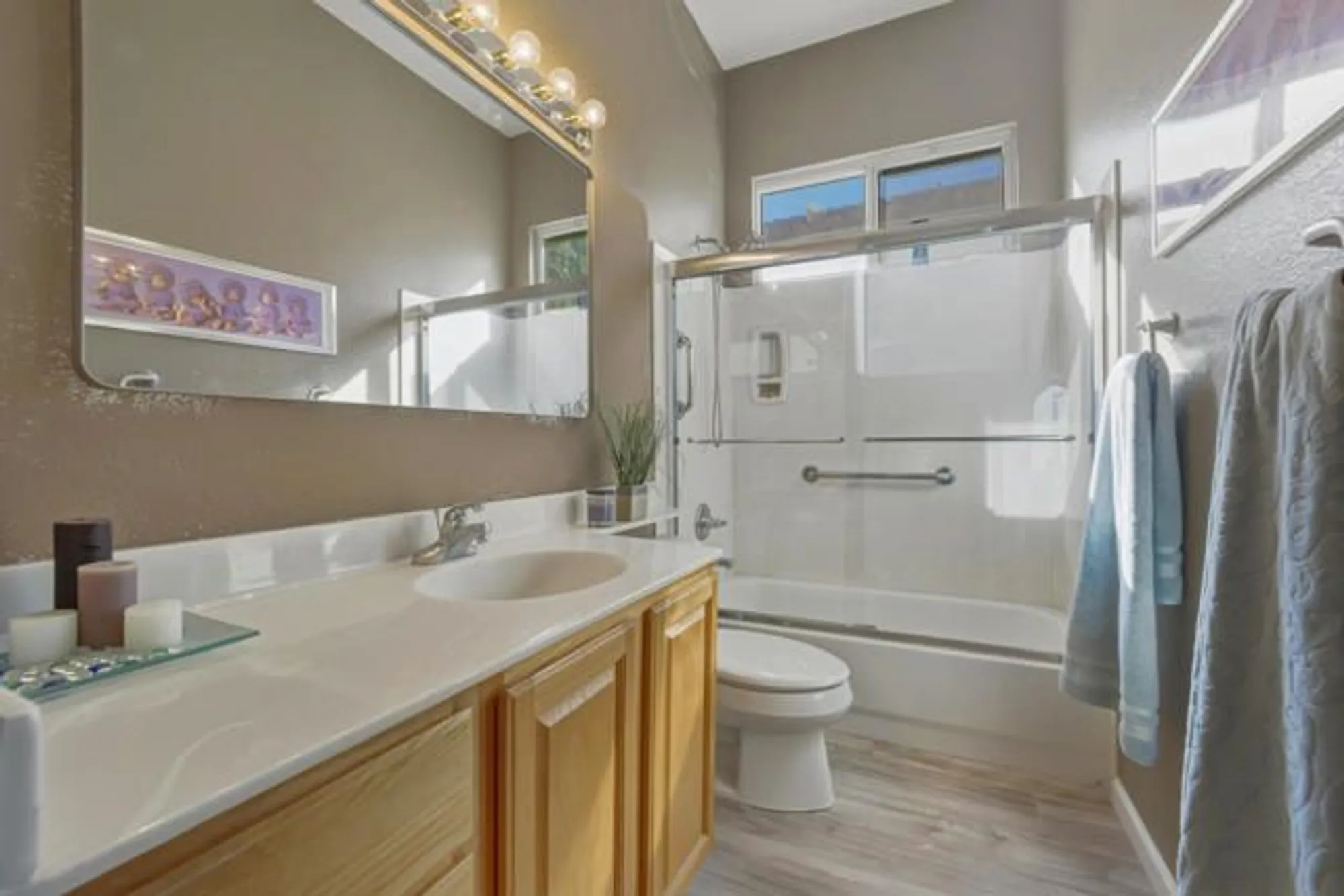 Property Slideshow image 21 of 39 | 44382 royal lytham dr, Indio, CA, 92201