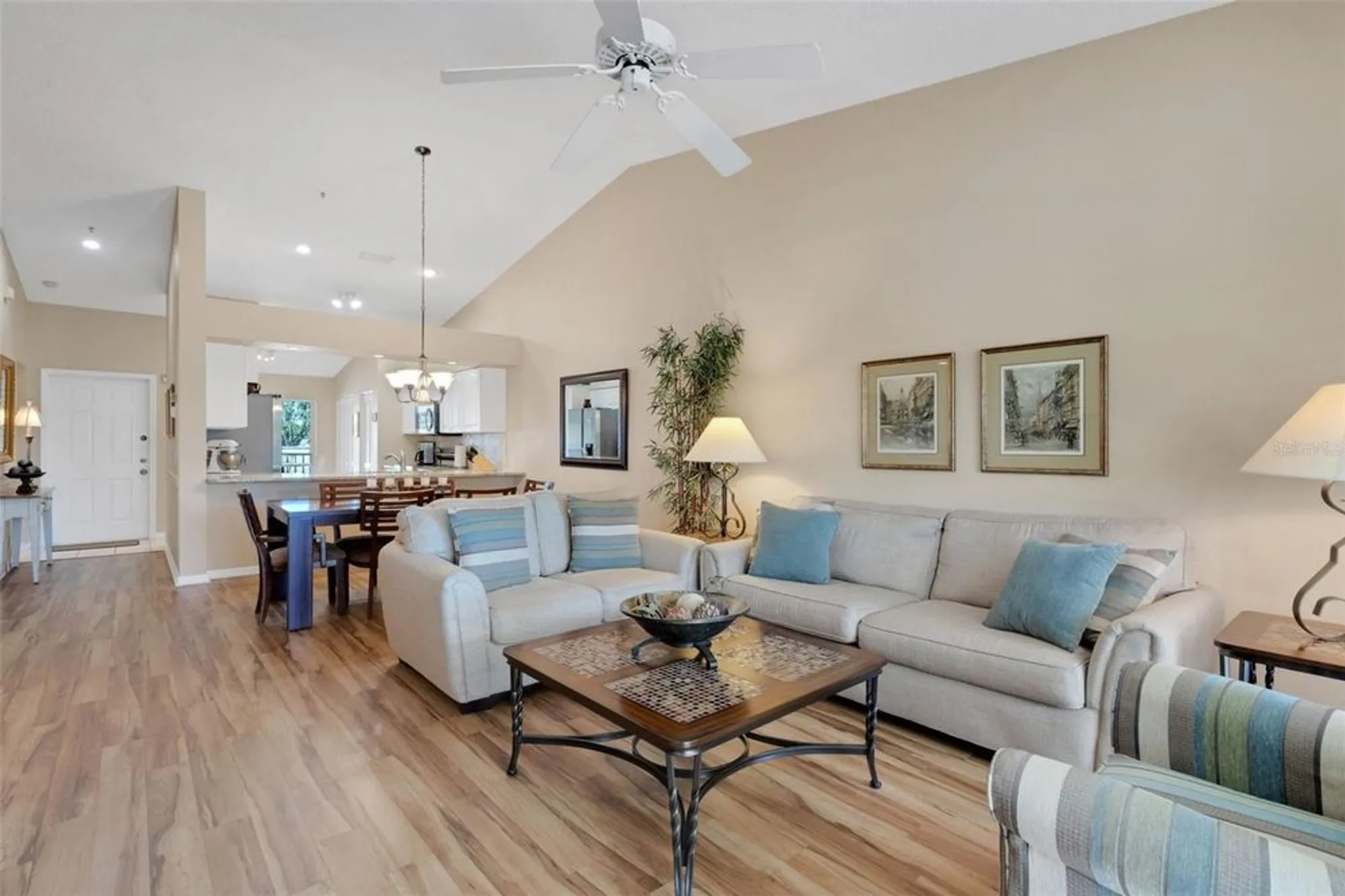 Property Slideshow image 29 of 58 | 6908 drewrys blf 712, Bradenton, FL, 34203