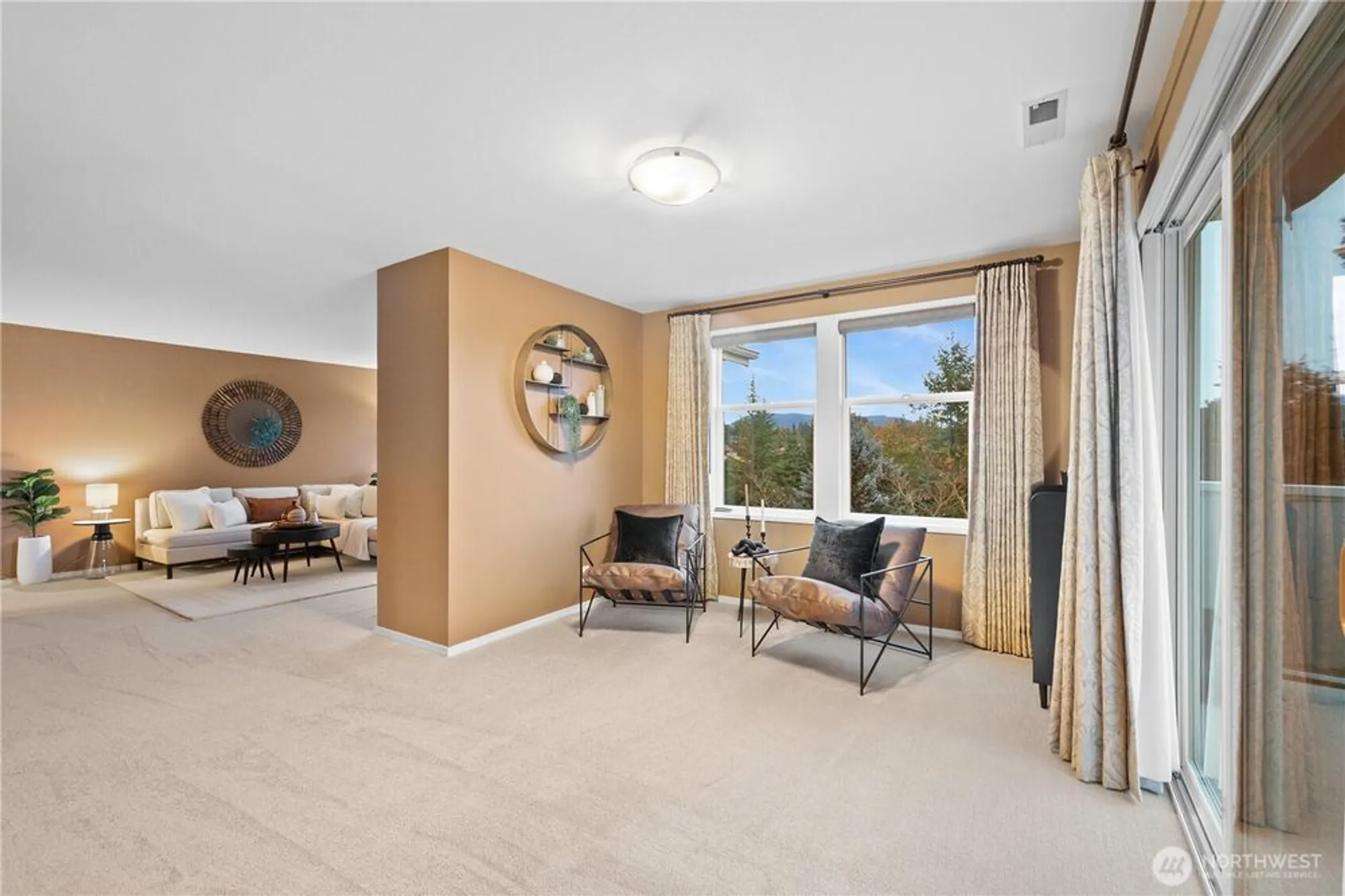 Property Slideshow image 6 of 27 | 22551 se 42nd ct # 2213, Issaquah, WA, 98029