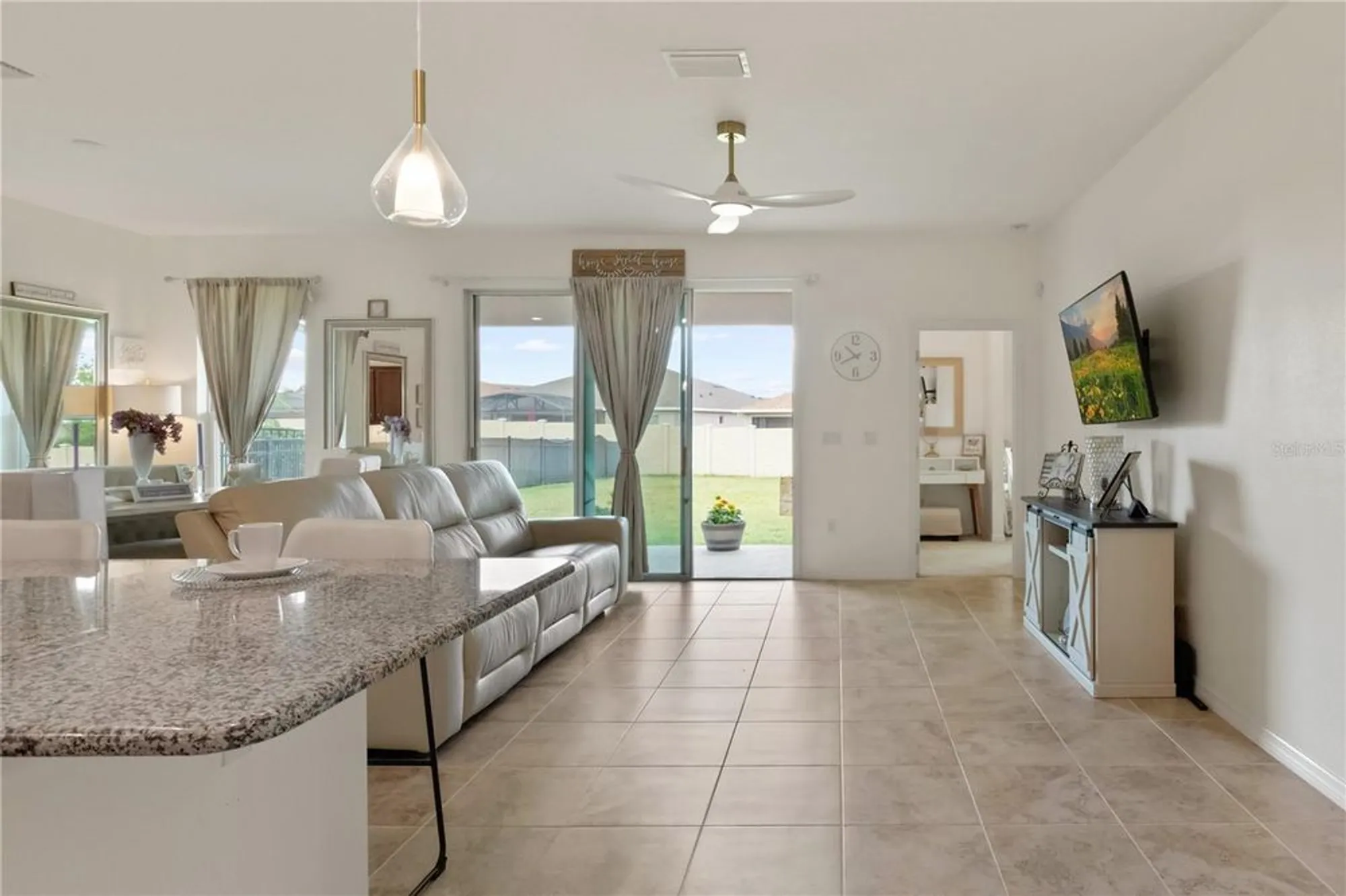 Property Slideshow image 14 of 61 | 125 silver maple rd, Groveland, FL, 34736