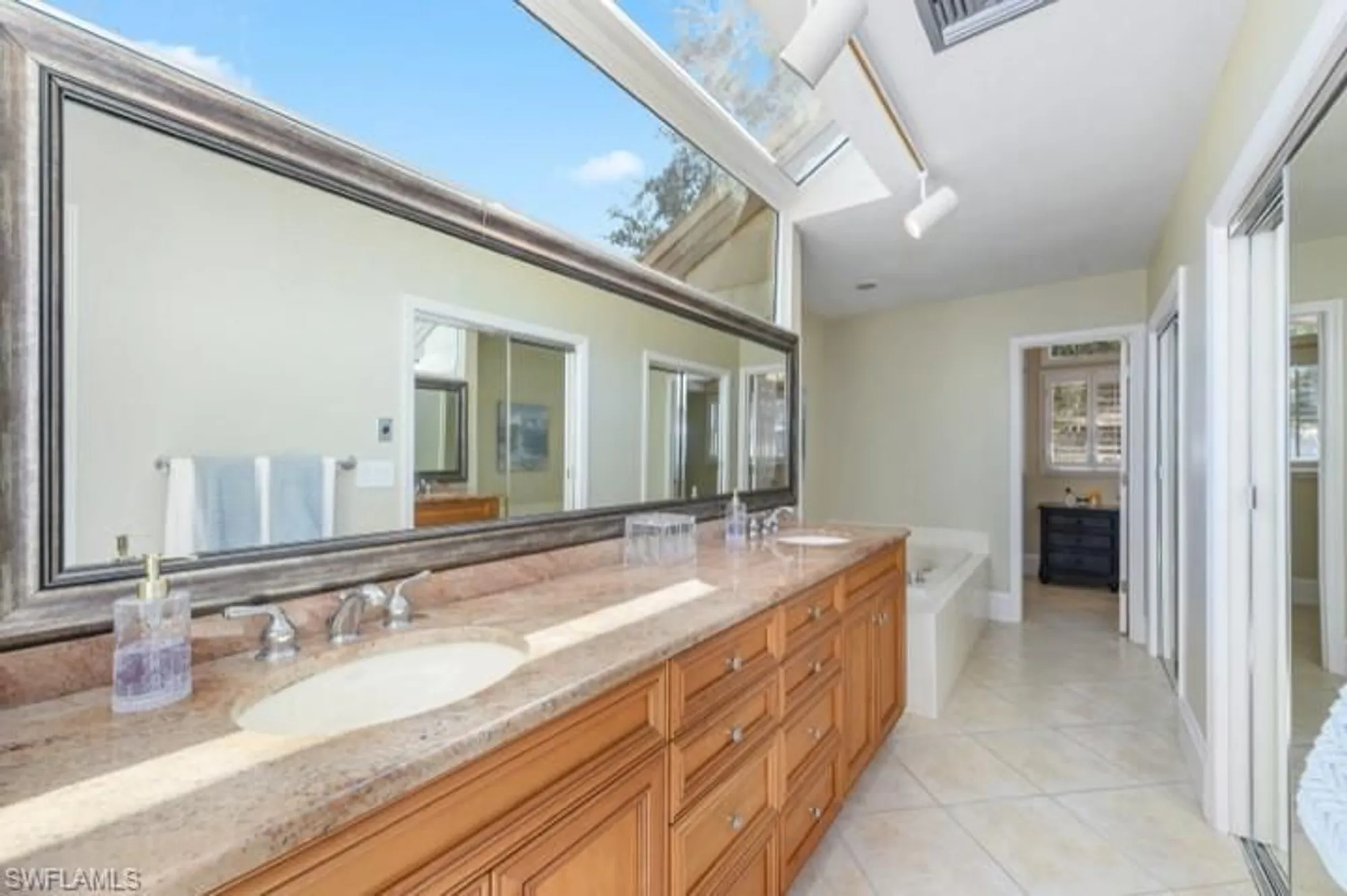 Property Slideshow image 11 of 24 | 3630 sawgrass ct, Bonita Springs, FL, 34134