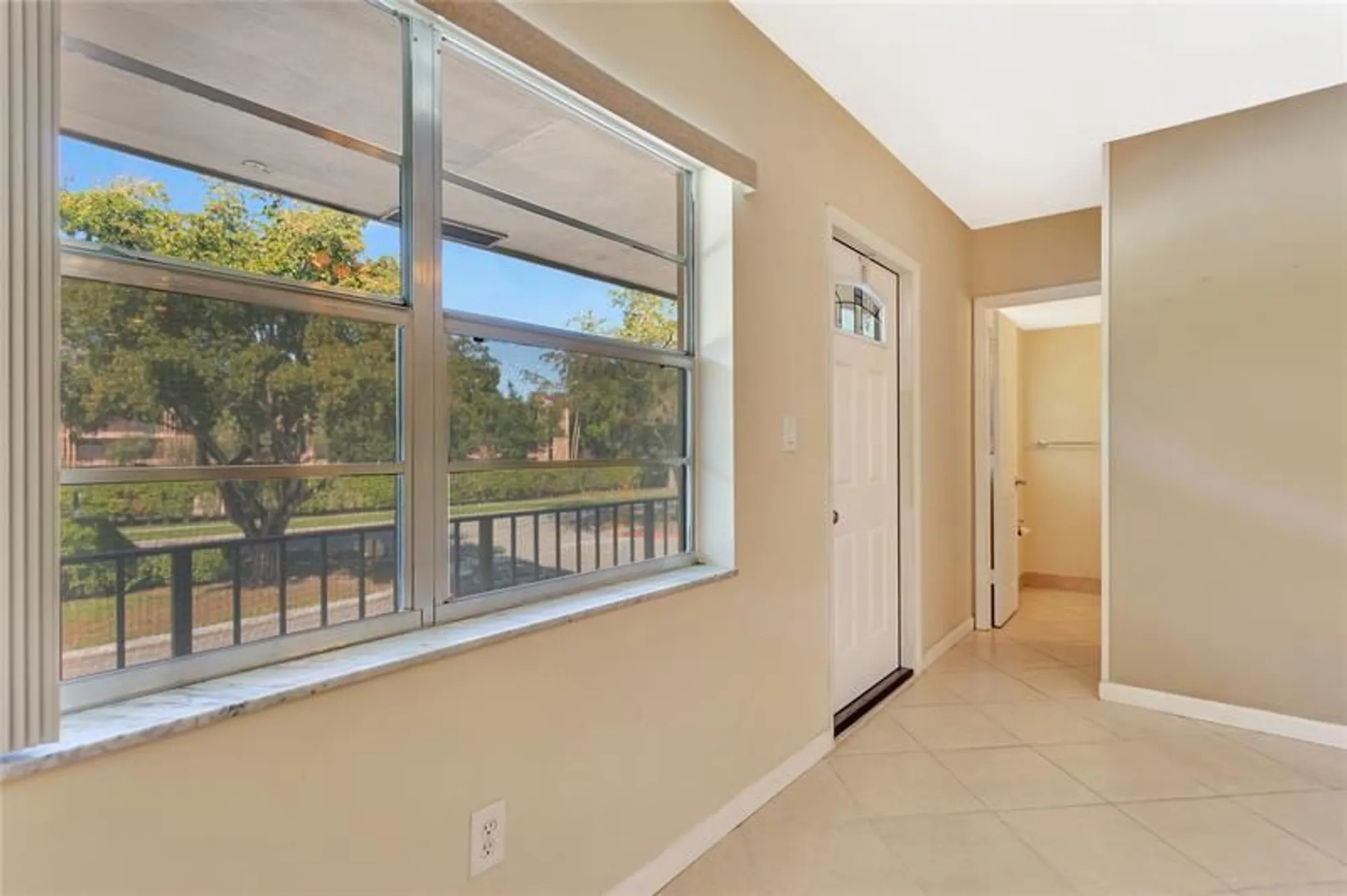 Property Slideshow image 6 of 31 | 7290 nw 1st st 205, Margate, FL, 33063