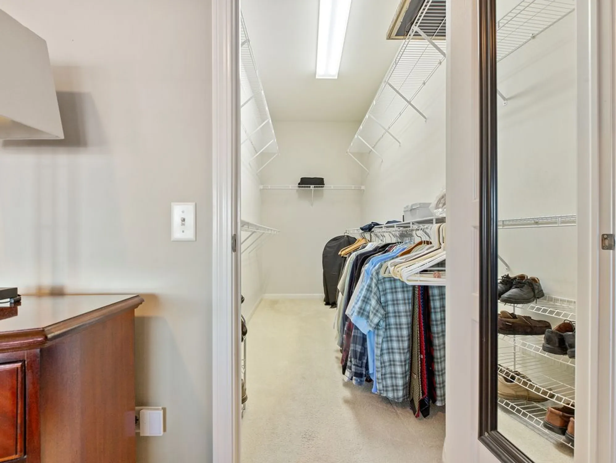 Property Slideshow image 21 of 36 | 3001 ravinia cir, Mundelein, IL, 60060