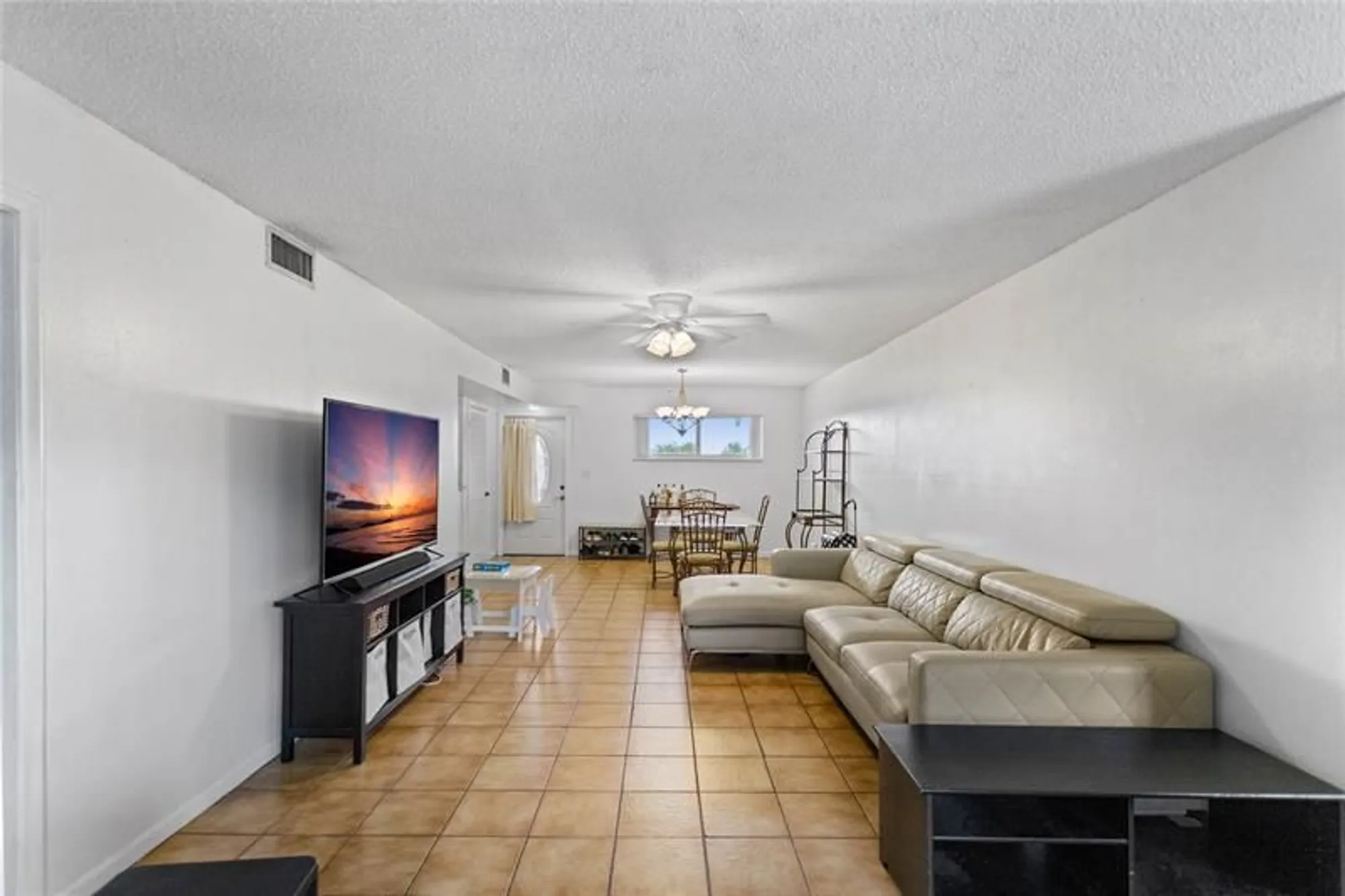 Property Slideshow image 20 of 44 | 8990 s hollybrook blvd 305, Pembroke Pines, FL, 33025