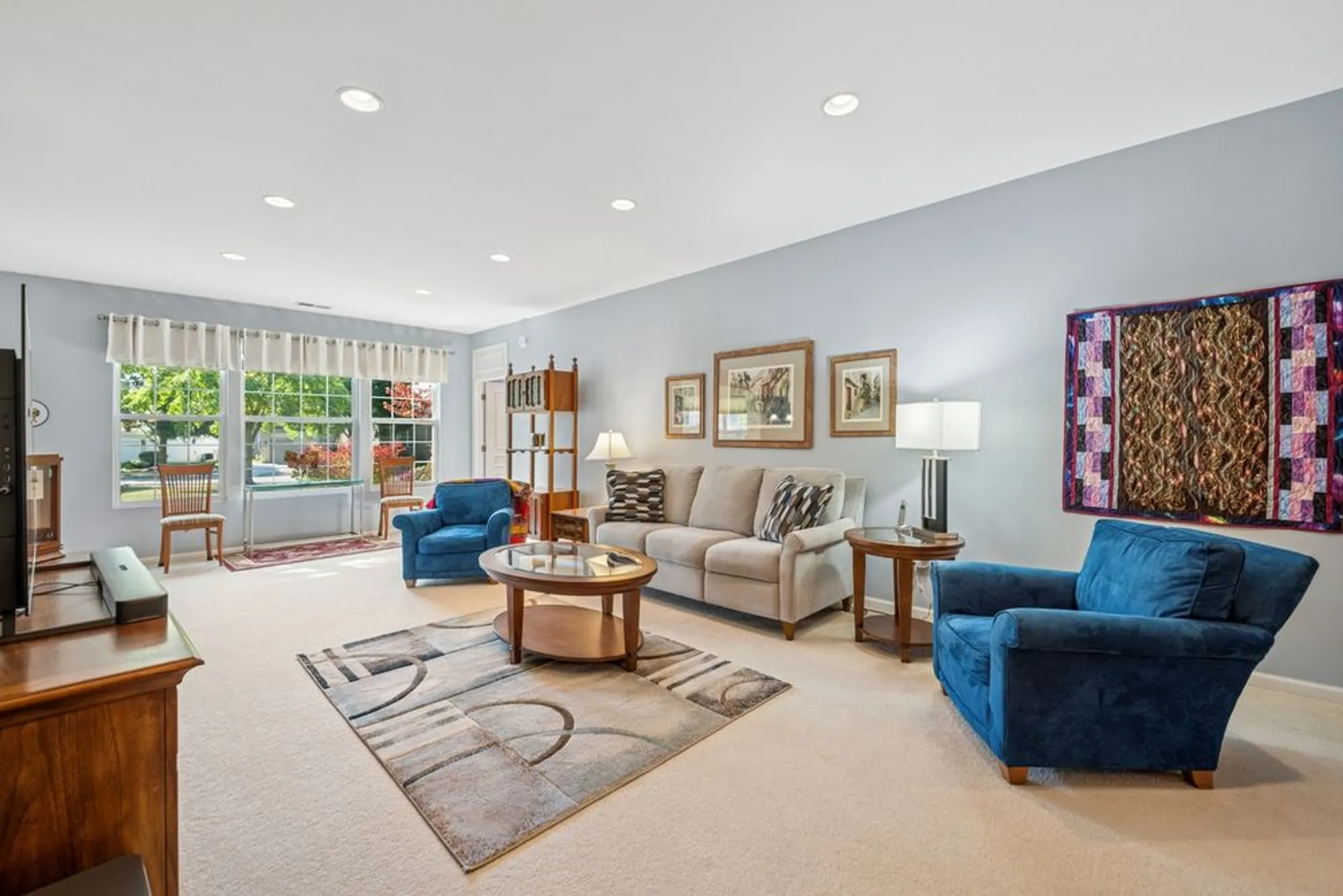 Property Slideshow image 17 of 27 | 2541 harvest vly, Elgin, IL, 60124