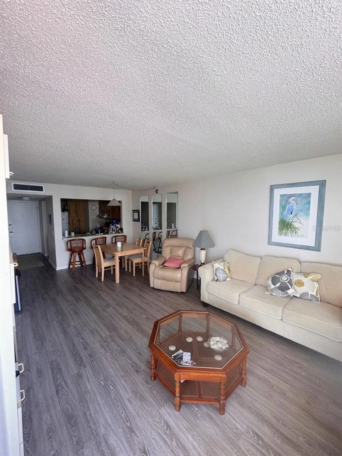 Property Slideshow image 7 of 37 | 6268 palma del mar blvd s apt 407, St Petersburg, FL, 33715