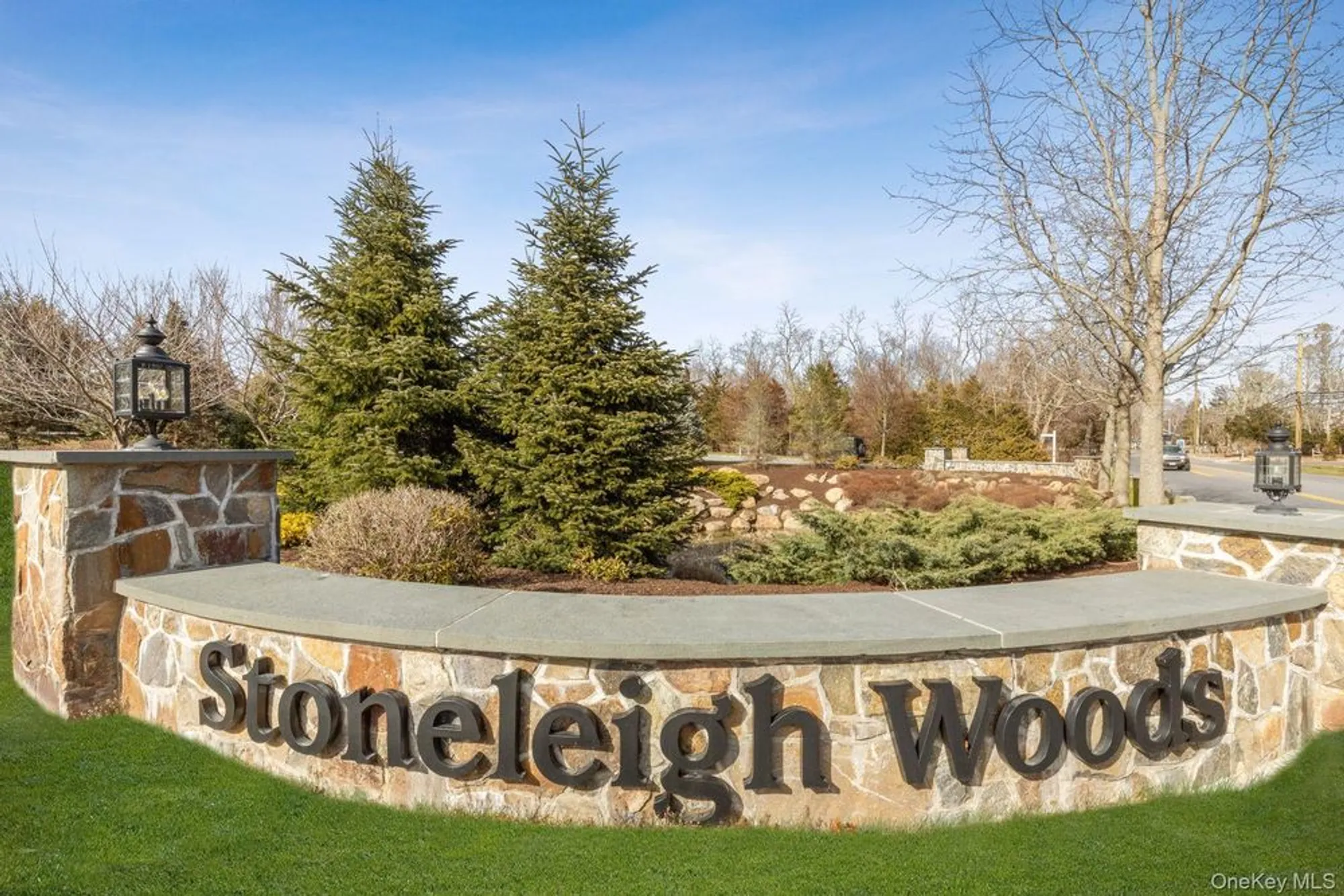 Property Slideshow image 33 of 34 | 67 stoneleigh dr, Riverhead, NY, 11901