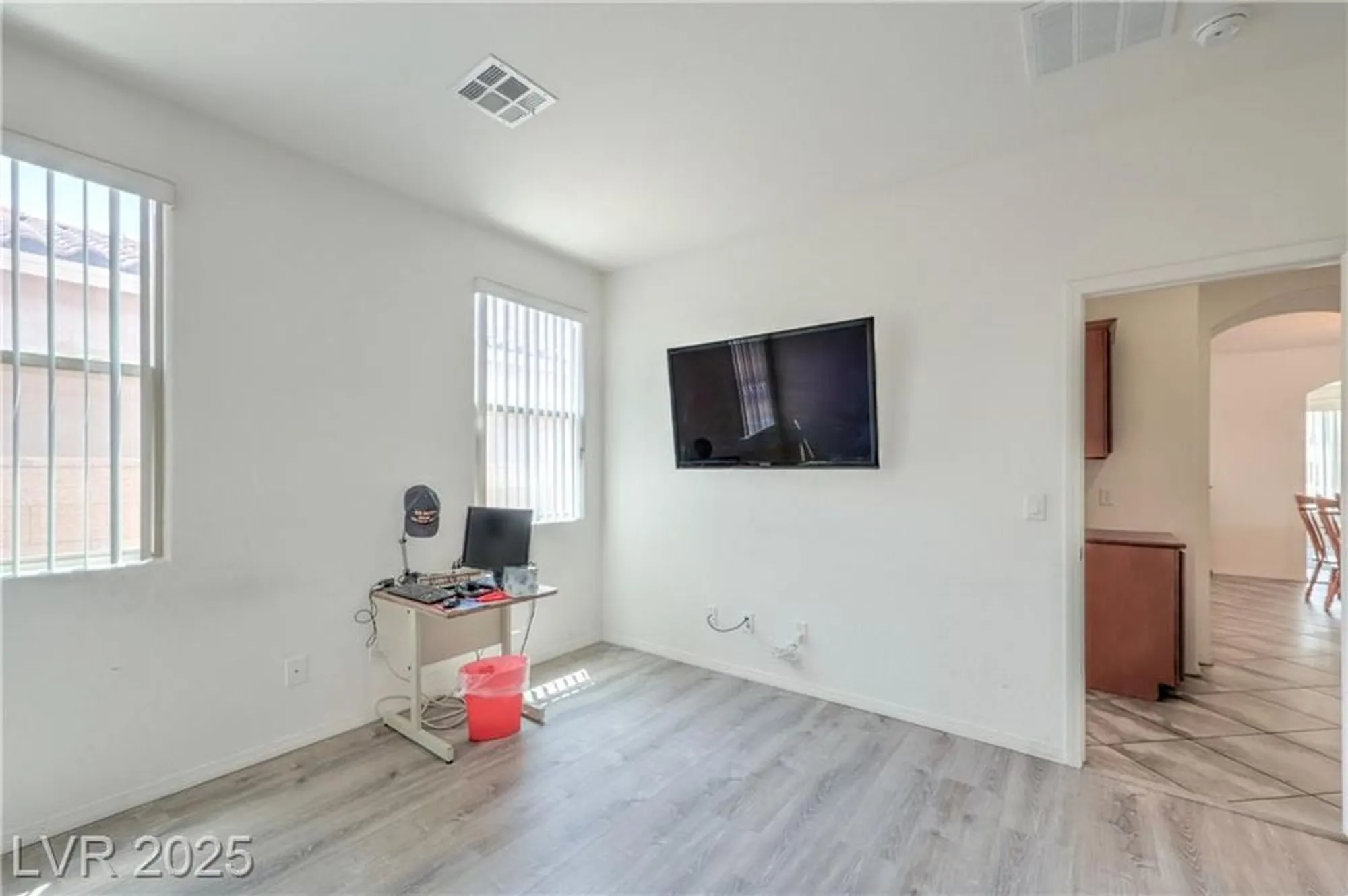 Property Slideshow image 30 of 41 | 3813 jasmine heights ave, North Las Vegas, NV, 89081