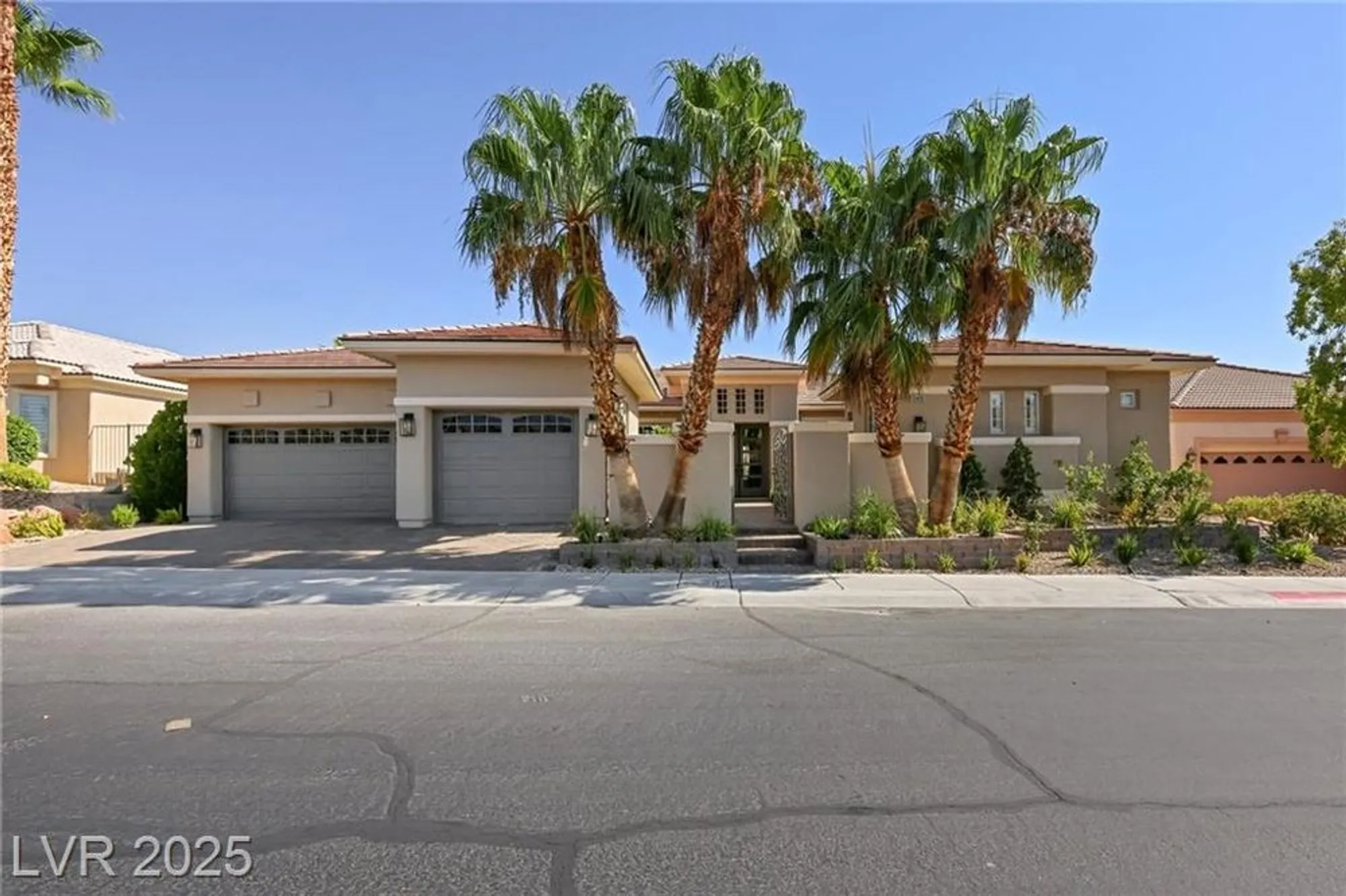 Property Slideshow image 6 of 96 | 10480 premia pl, Las Vegas, NV, 89135