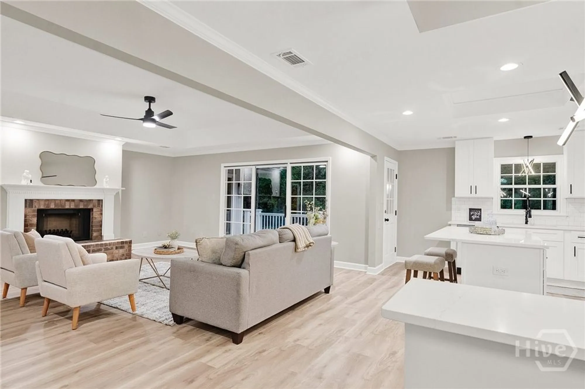 Property Slideshow image 7 of 54 | 5 fletcher ln, Savannah, GA, 31411