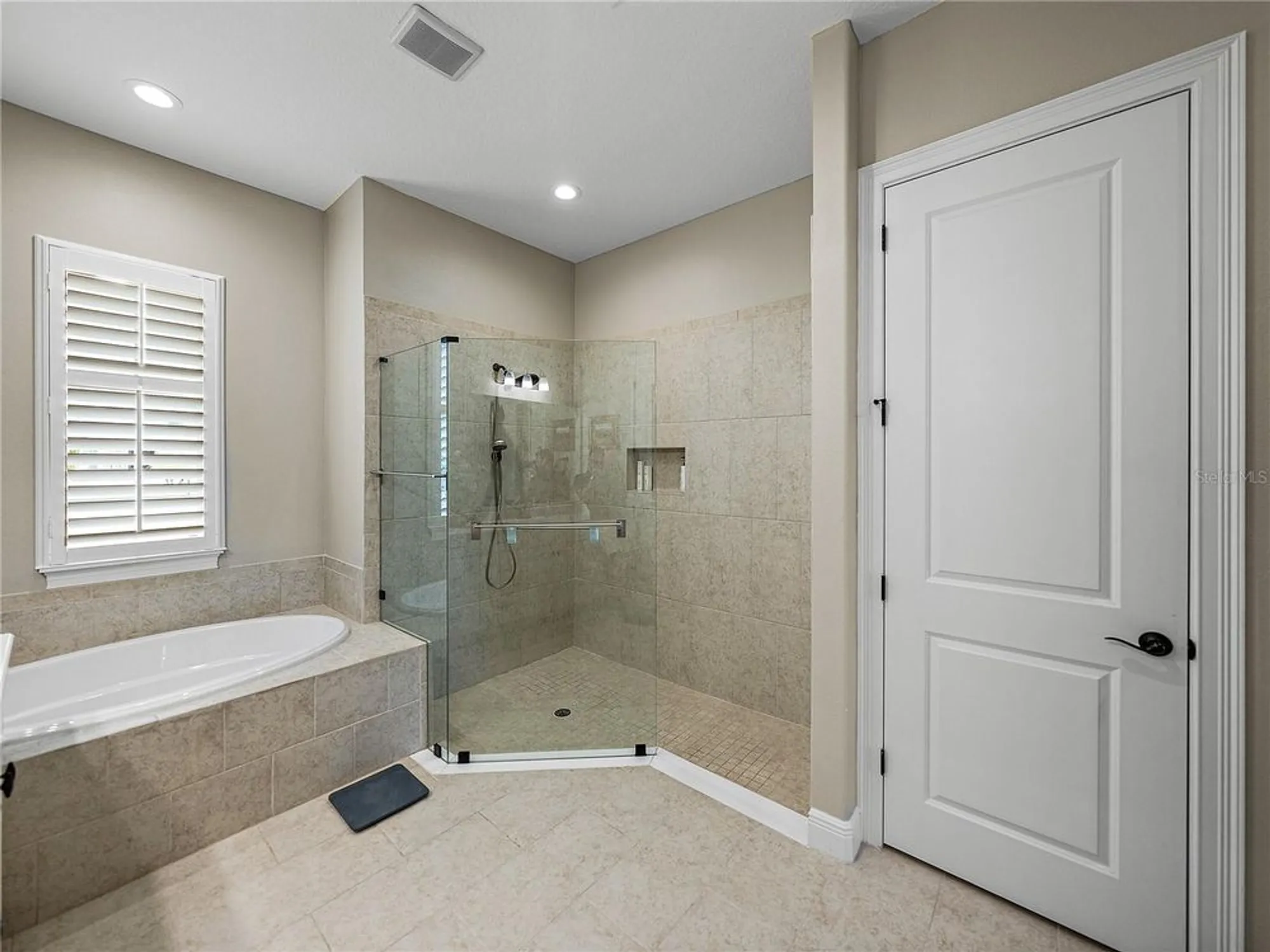 Property Slideshow image 50 of 90 | 13915 carryback dr, Dade City, FL, 33525