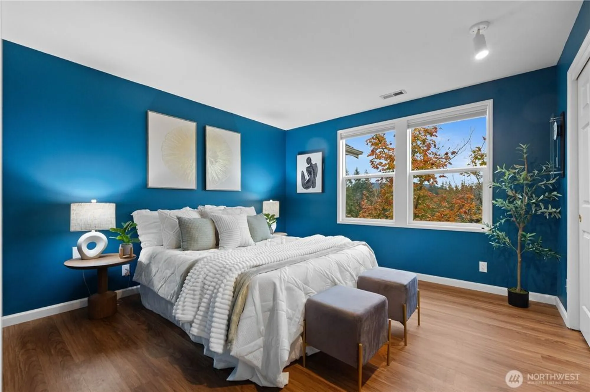 Property Slideshow image 17 of 27 | 22551 se 42nd ct # 2213, Issaquah, WA, 98029
