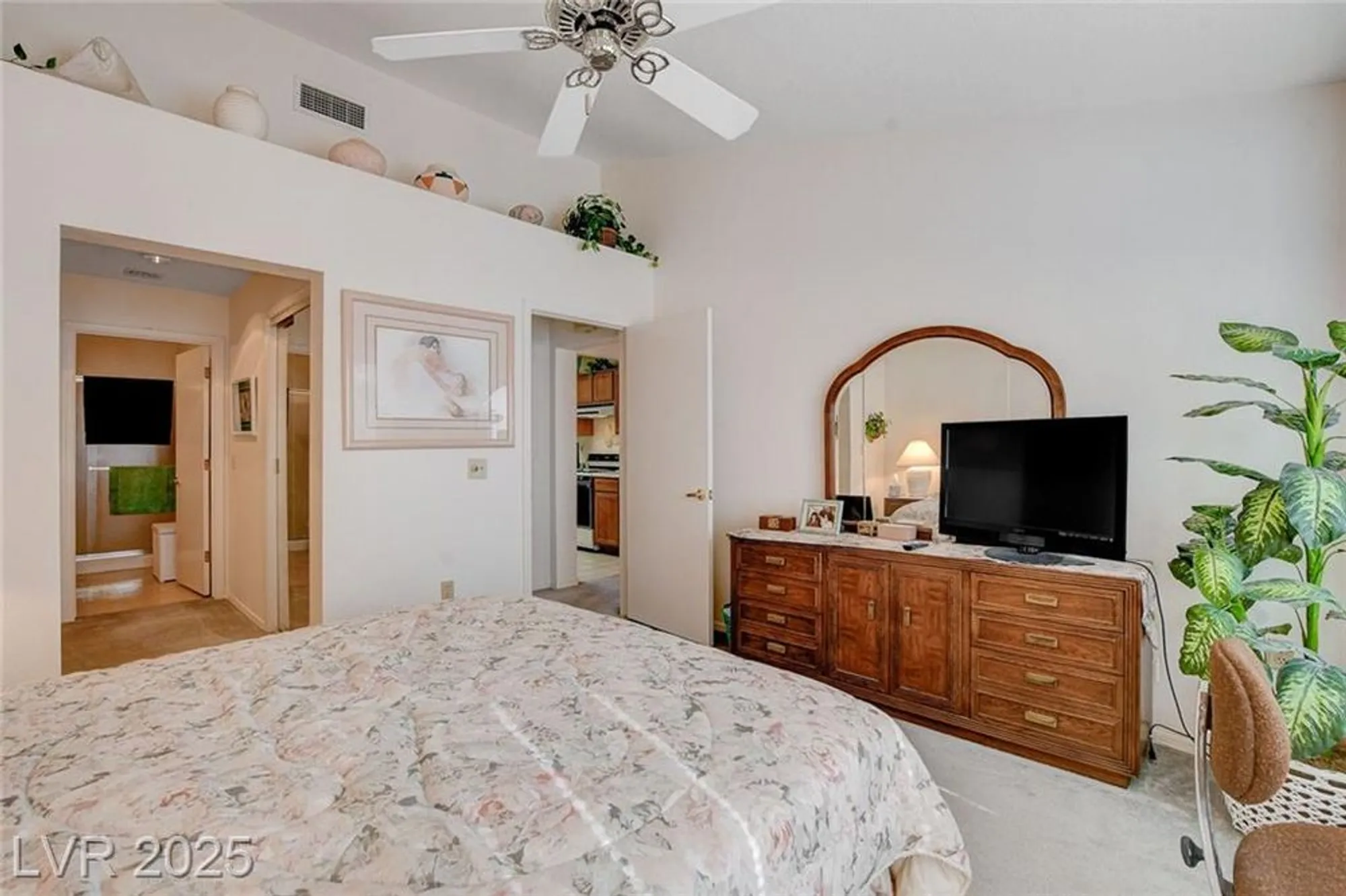 Property Slideshow image 15 of 33 | 9053 gemstone dr, Las Vegas, NV, 89134