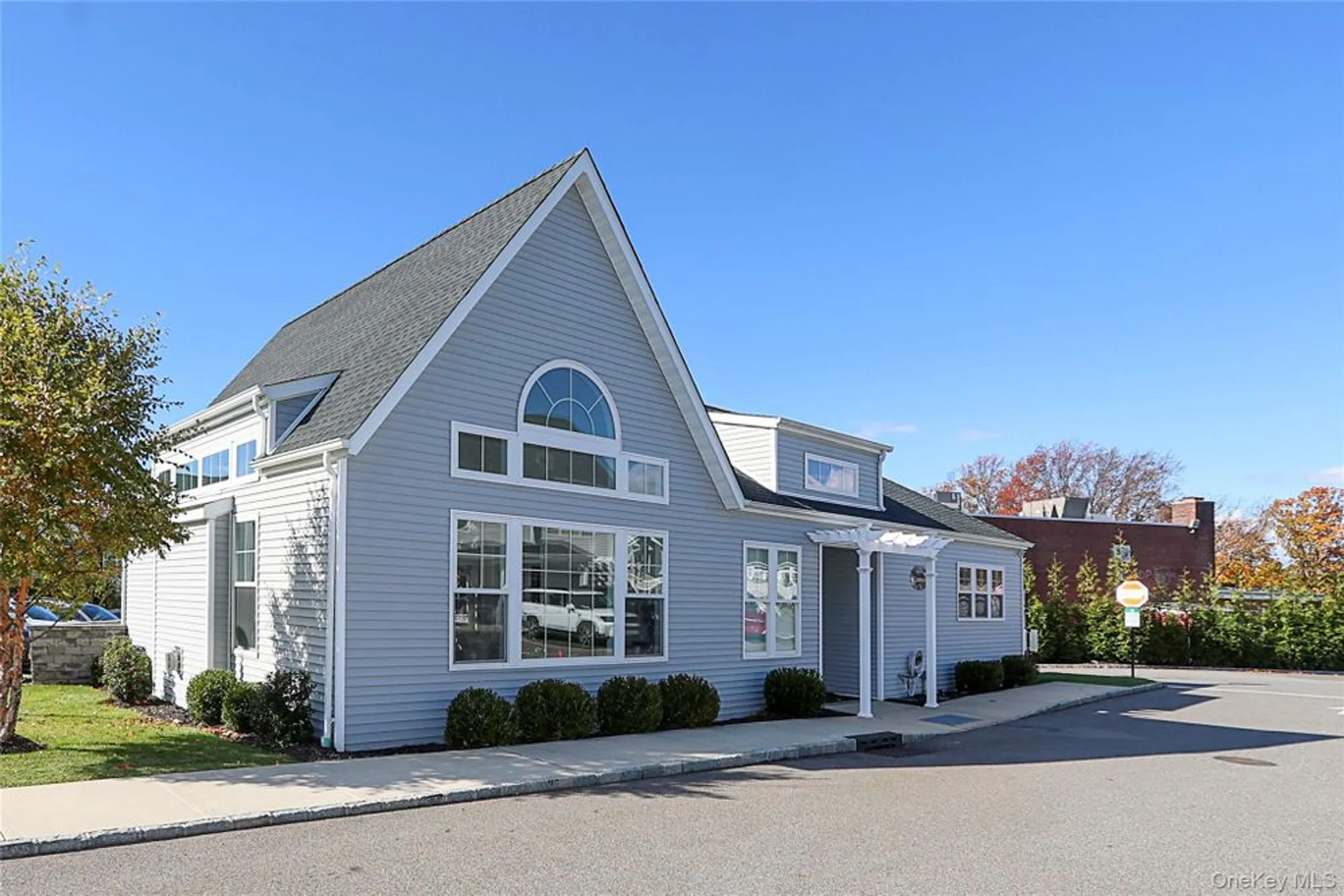 Property Slideshow image 25 of 29 | 209 breton way, Glen Cove, NY, 11542