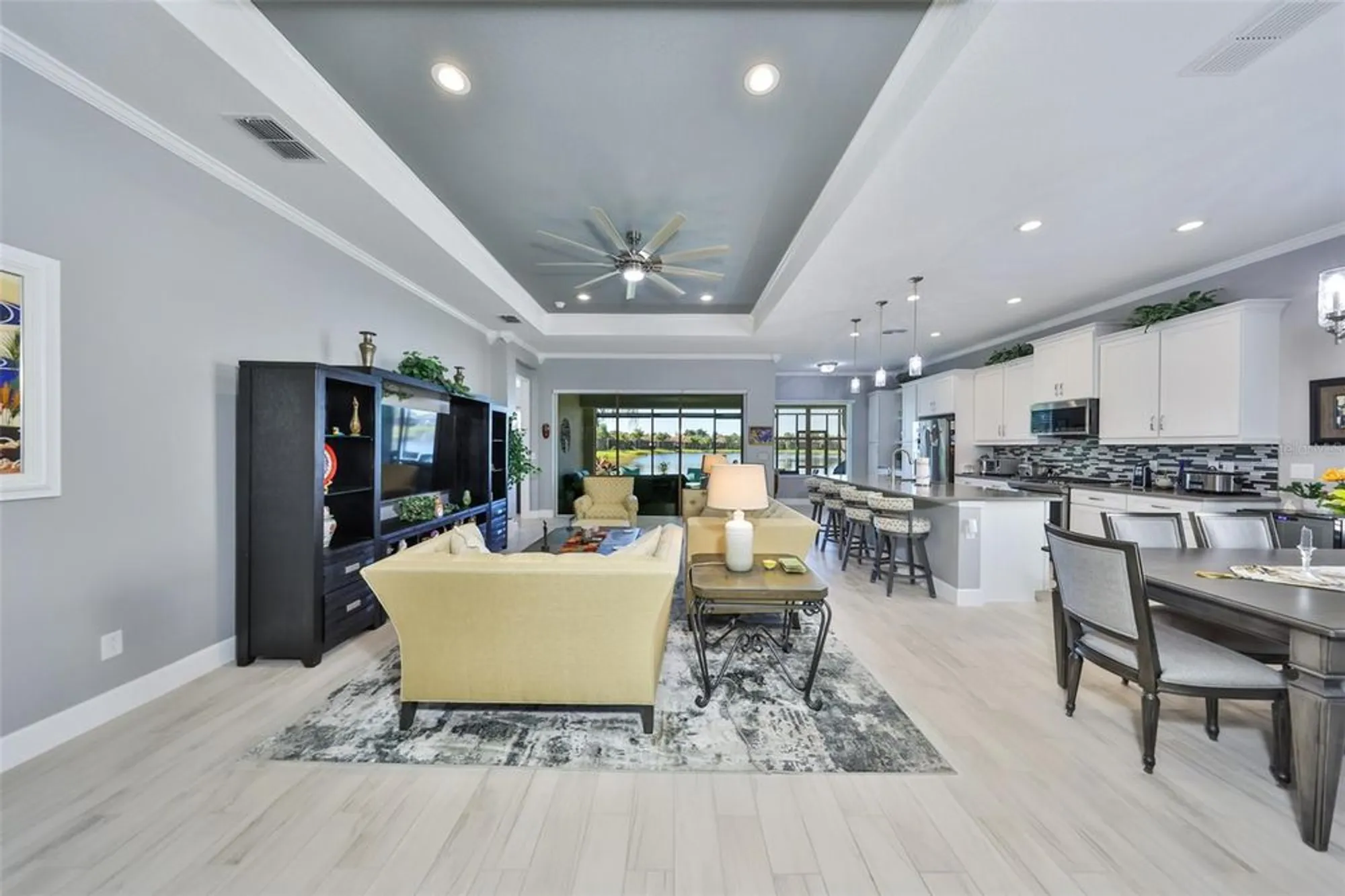 Property Slideshow image 9 of 44 | 15527 corona del mar dr, Wimauma, FL, 33598