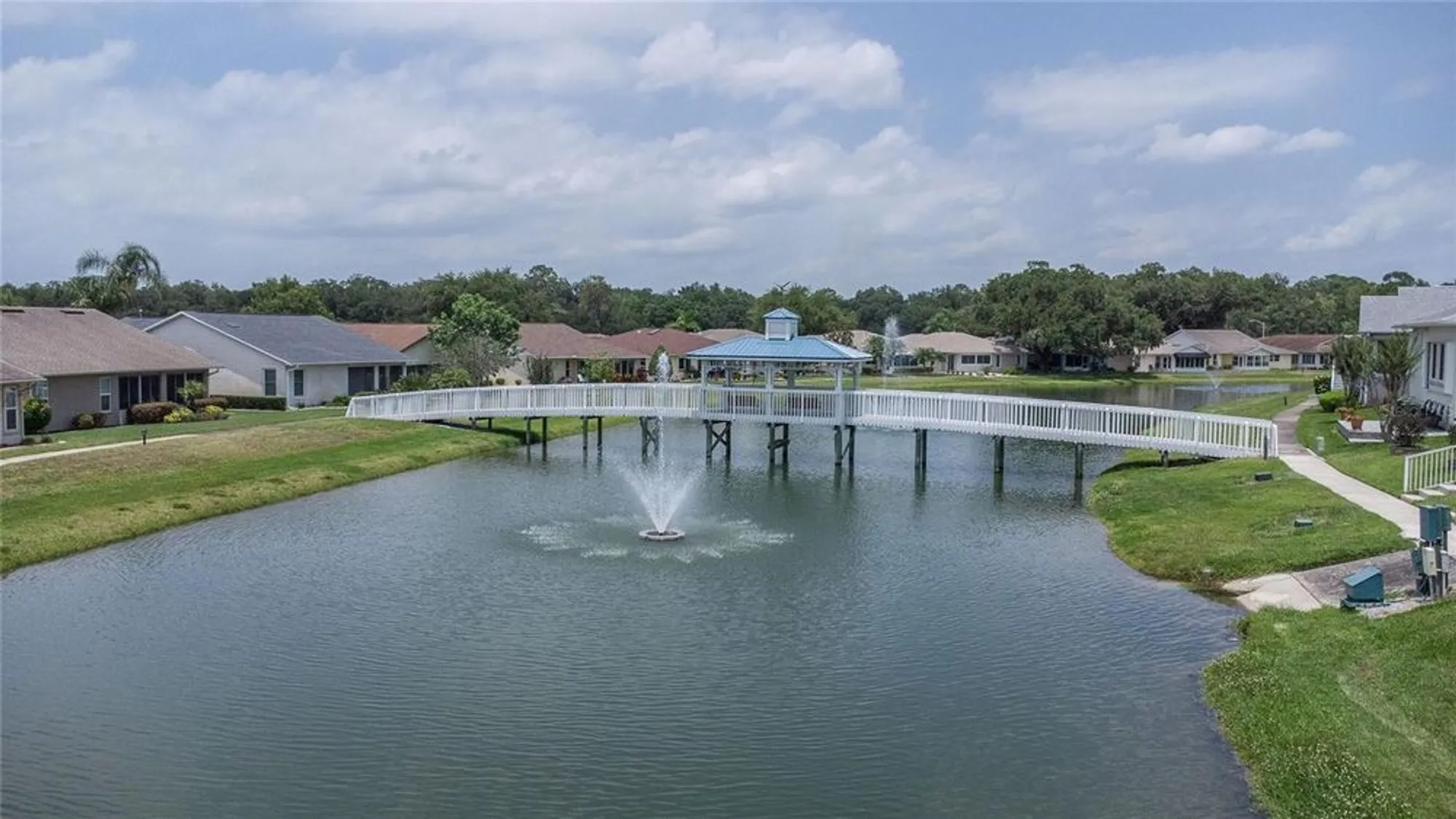 Property Slideshow image 8 of 23 | 6118 silver lakes dr, Lakeland, FL, 33810