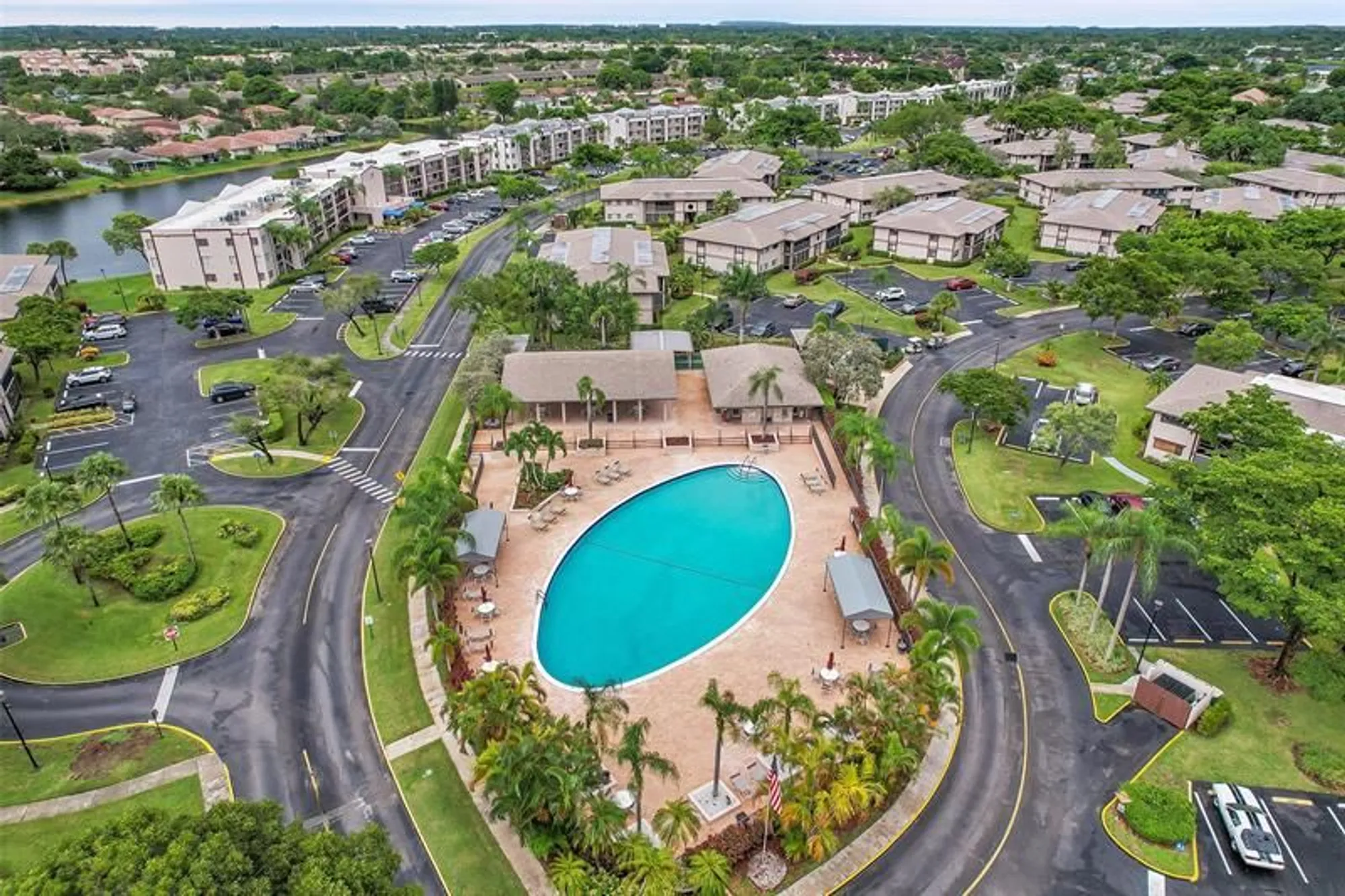 Property Slideshow image 2 of 33 | 9968 n belfort cir 108, Tamarac, FL, 33321