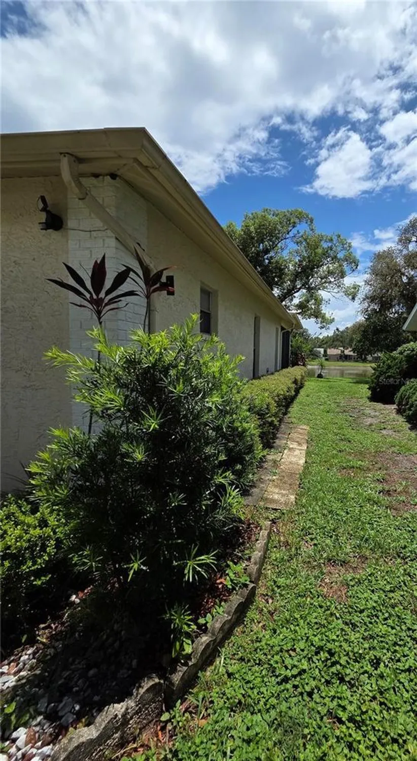 Property Slideshow image 9 of 48 | 9902 saint joseph ct, New Port Richey, FL, 34655