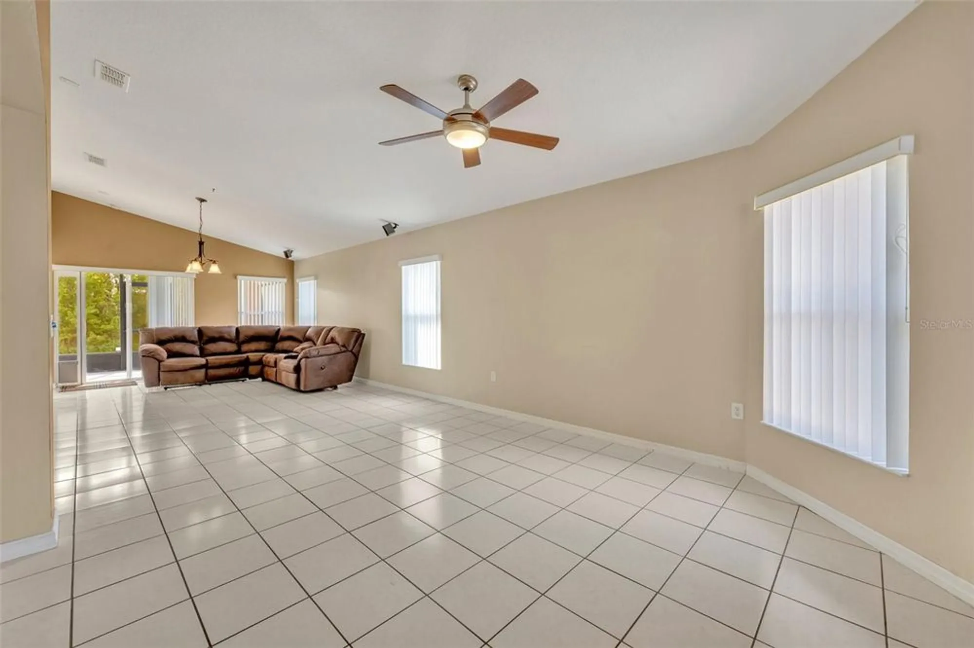 Property Slideshow image 11 of 35 | 540 grand canal dr, Kissimmee, FL, 34759