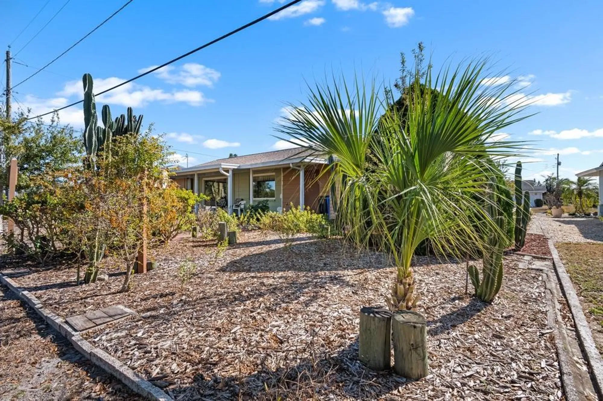 Property Slideshow image 41 of 80 | 829 fox hills dr, Sun City Center, FL, 33573