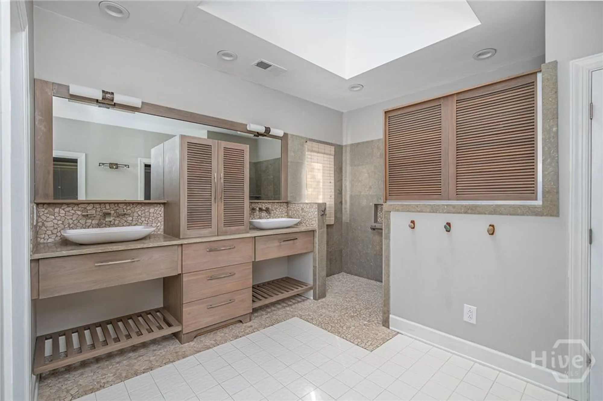 Property Slideshow image 18 of 29 | 22 deer run, Savannah, GA, 31411