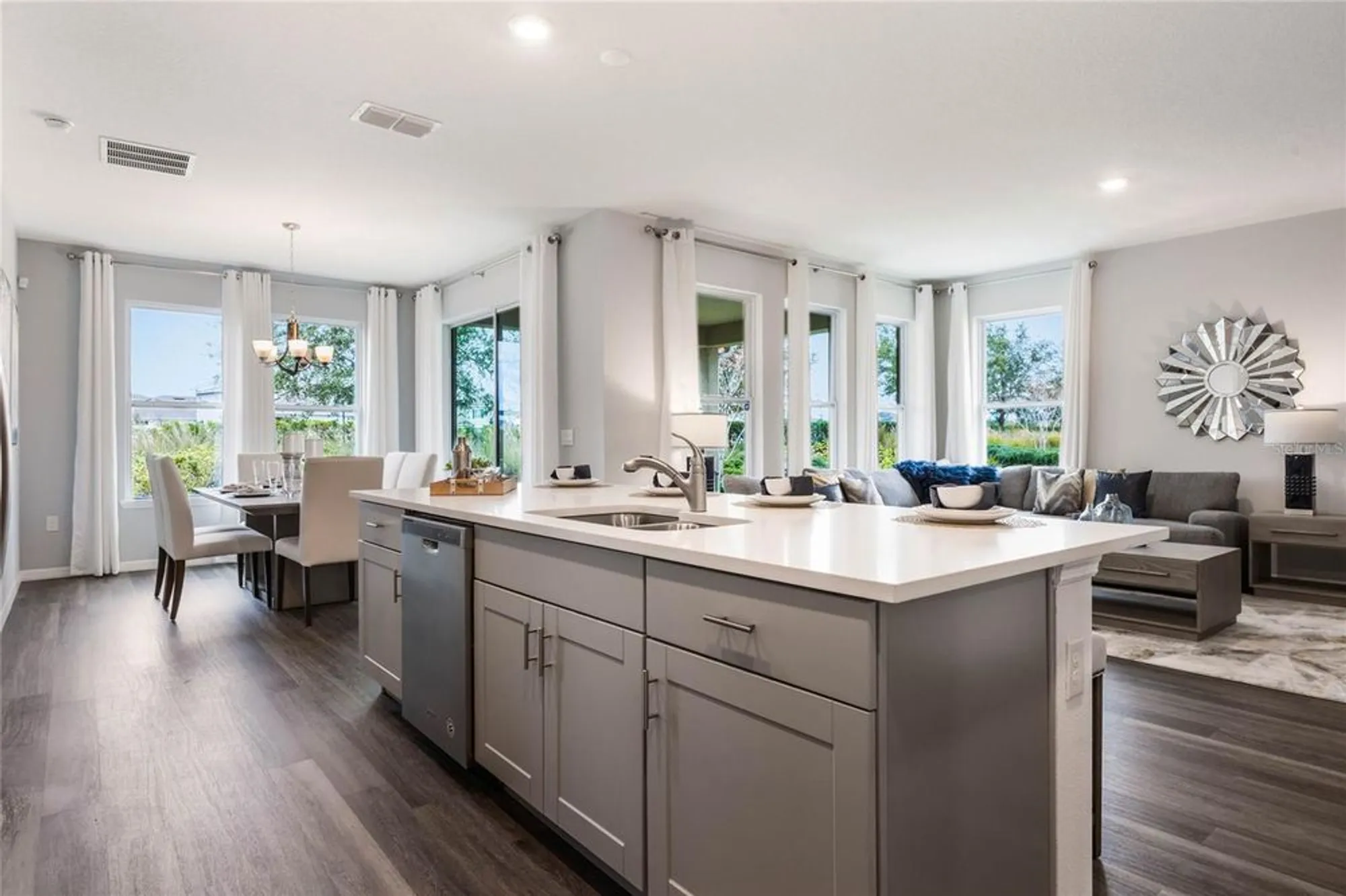 Property Slideshow image 12 of 83 | 3313 arch ave, Ormond Beach, FL, 32174