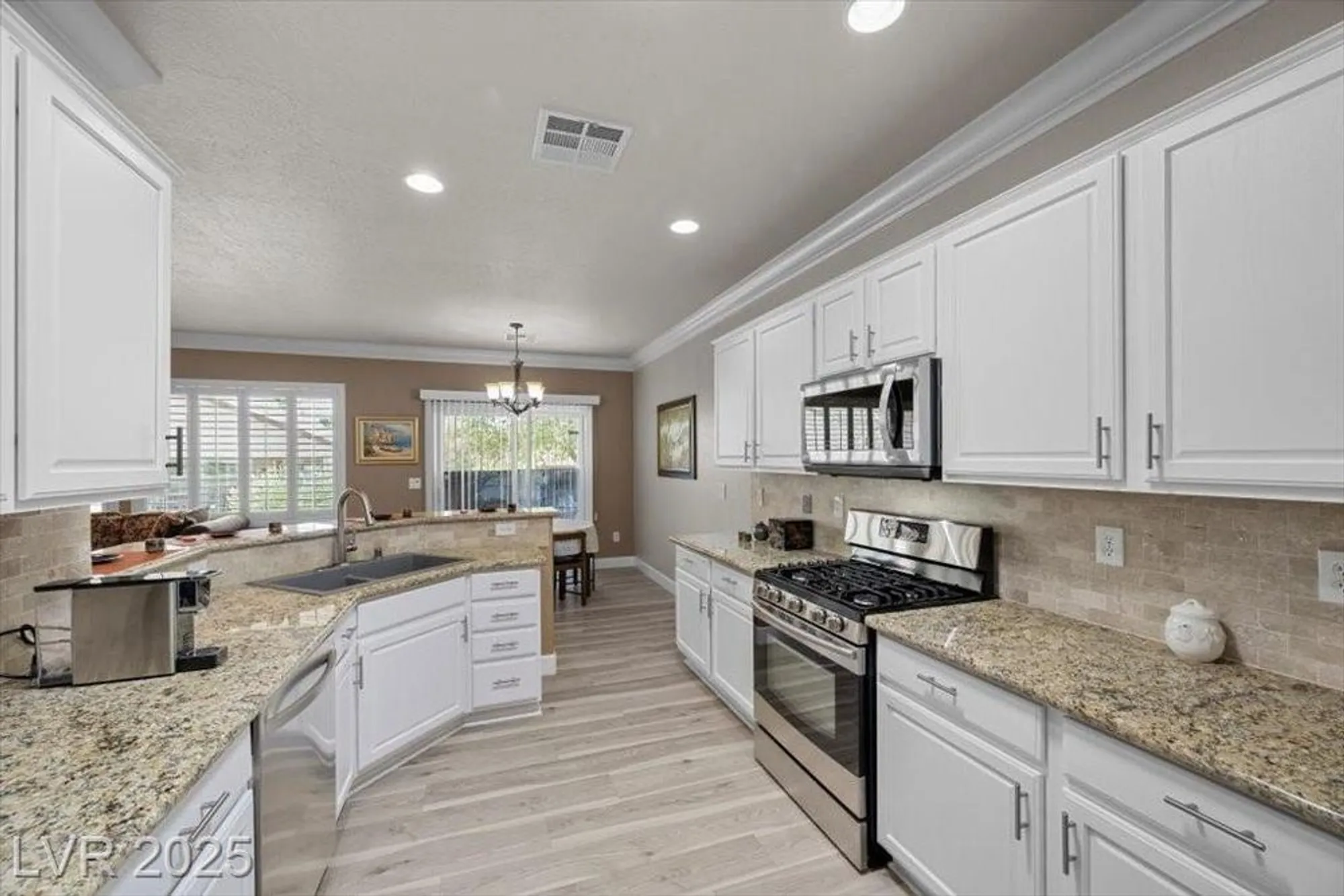 Property Slideshow image 14 of 37 | 2367 peaceful sky dr, Henderson, NV, 89044
