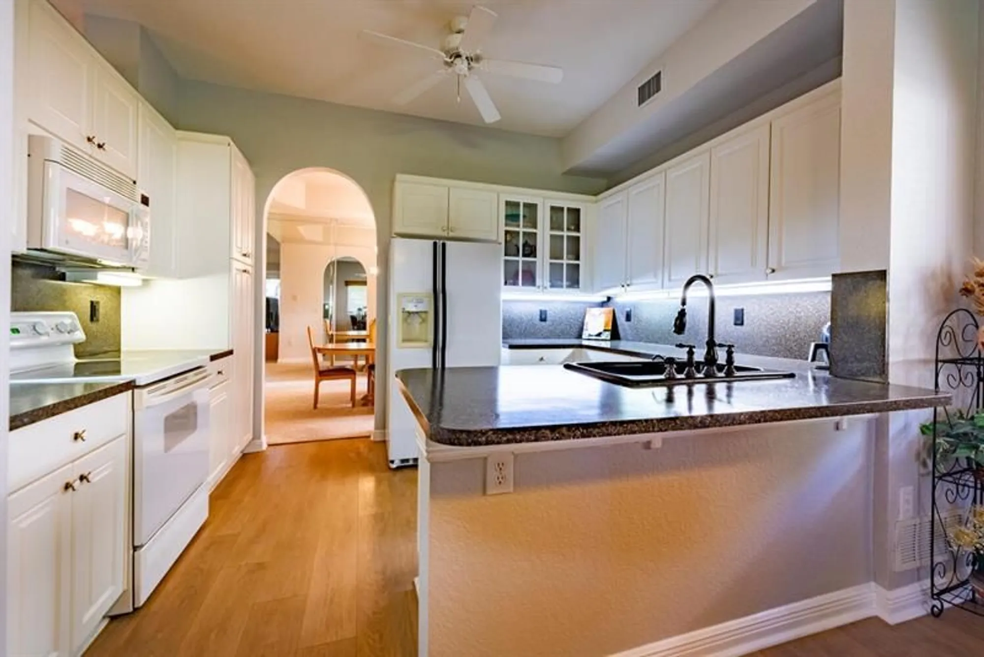 Property Slideshow image 16 of 23 | 7867 exeter blvd e # 101, Tamarac, FL, 33321