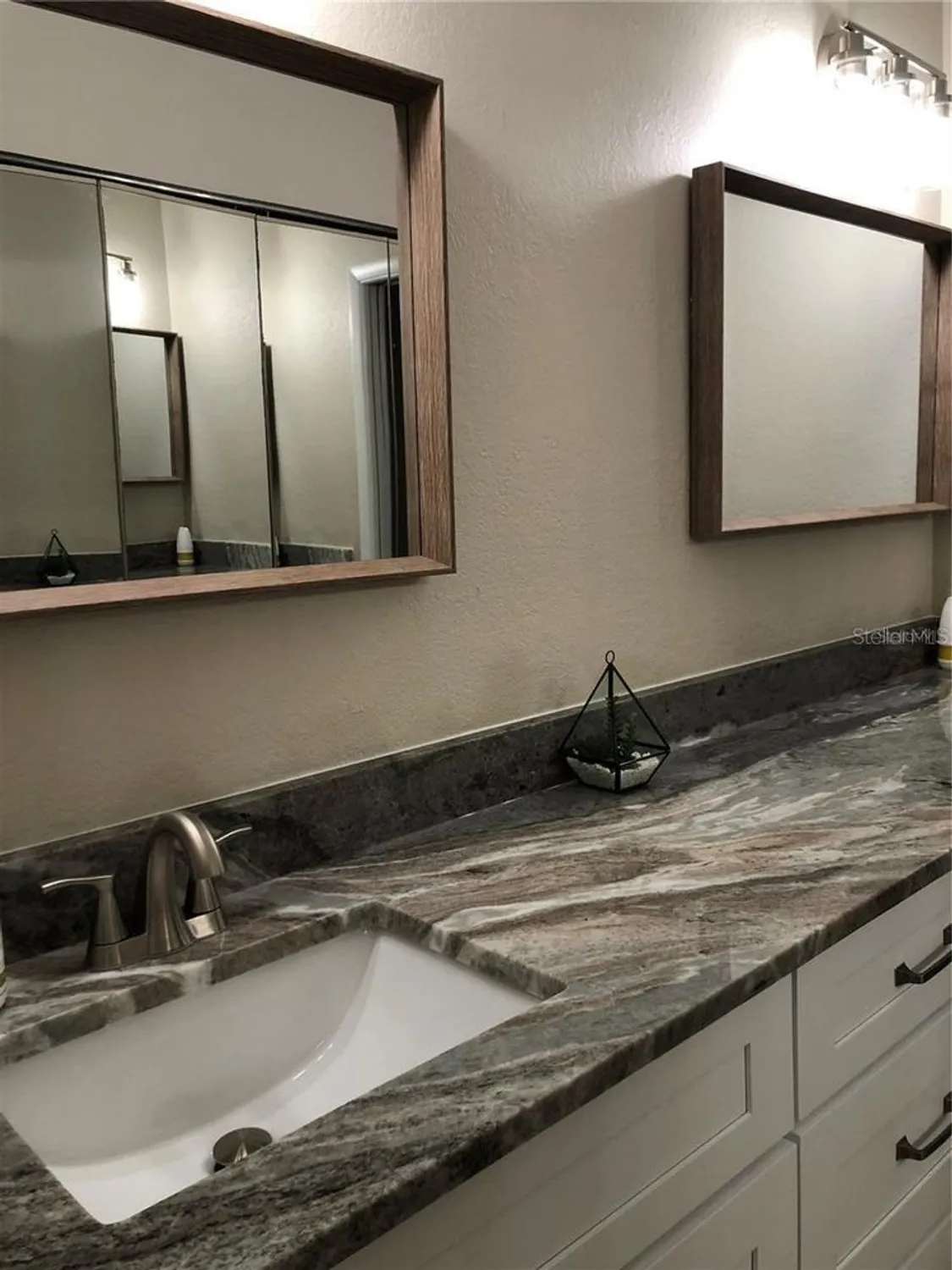 Property Slideshow image 17 of 37 | 1417 heather ridge blvd, Dunedin, FL, 34698