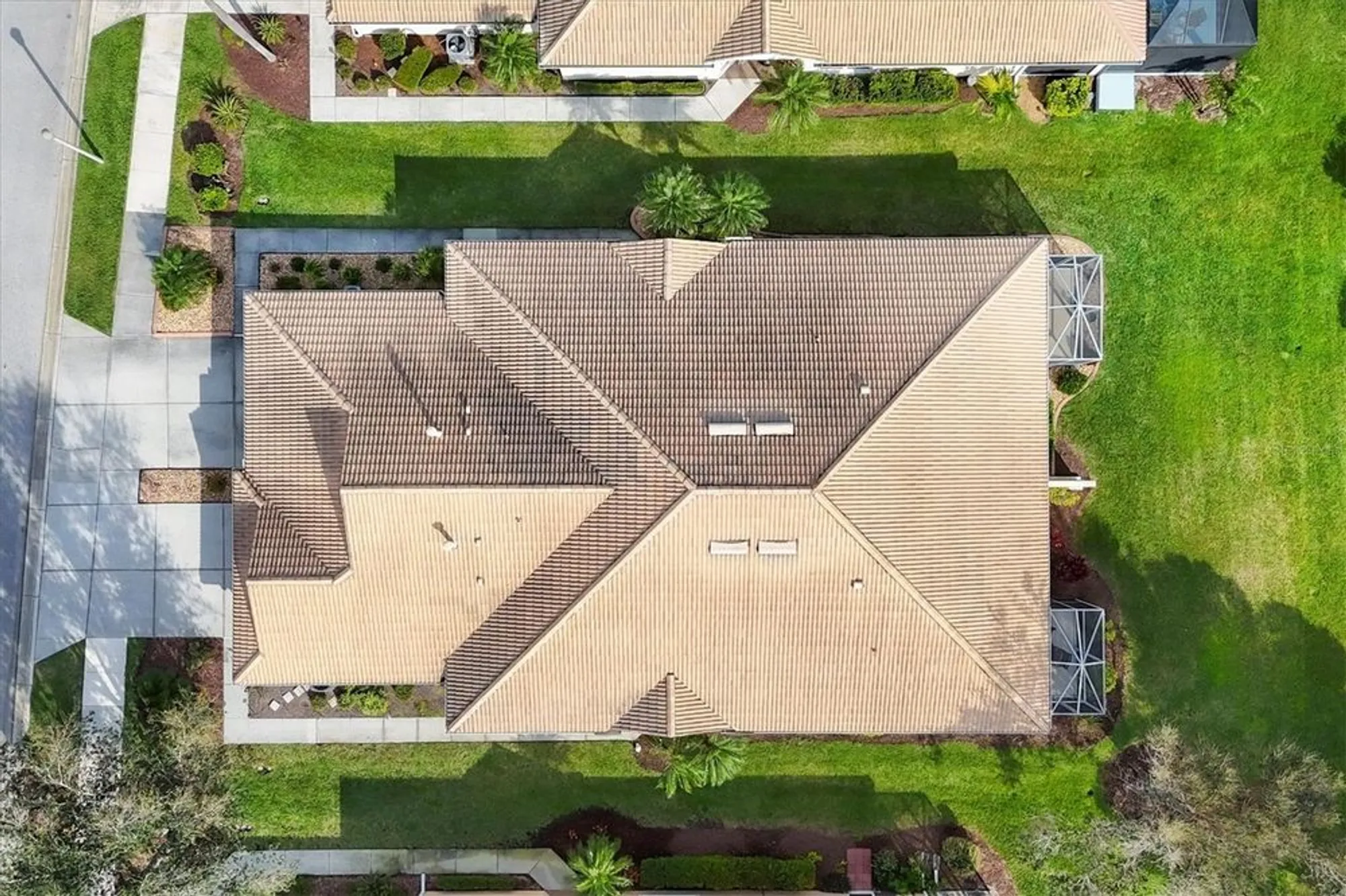 Property Slideshow image 34 of 62 | 4301 whispering oaks dr, North Port, FL, 34287