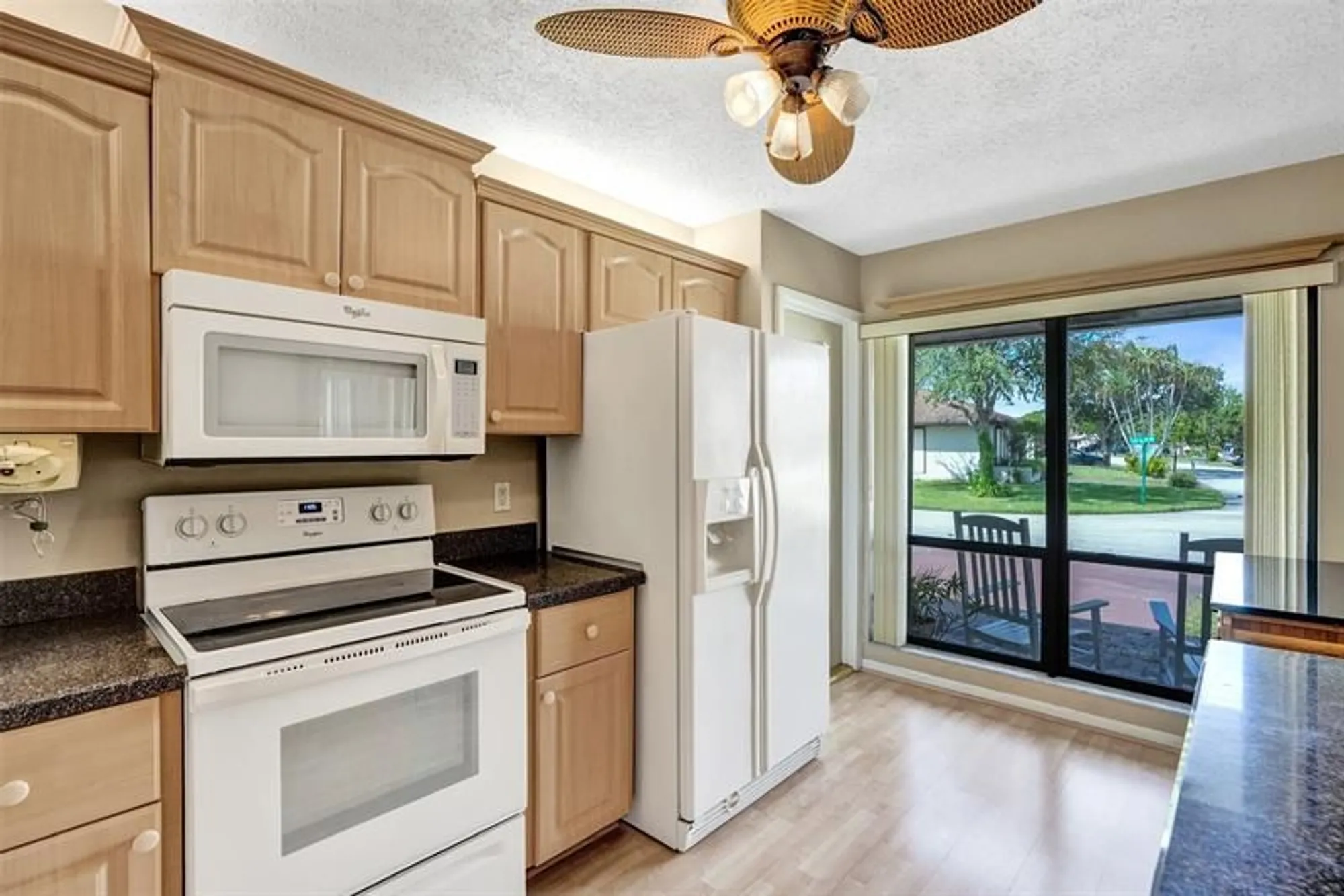 Property Slideshow image 10 of 94 | 1622 sw 19th ave, Deerfield Beach, FL, 33442