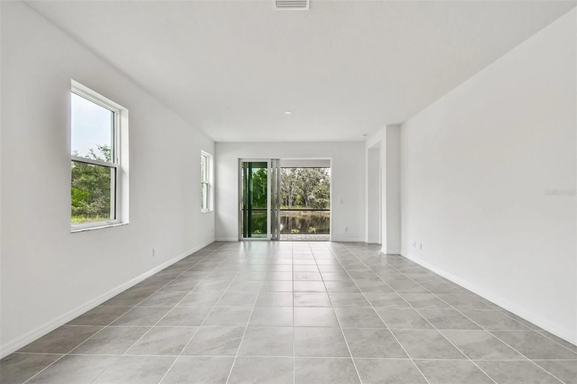 Property Slideshow image 13 of 38 | 18076 cherished loop, Lakewood Ranch, FL, 34211